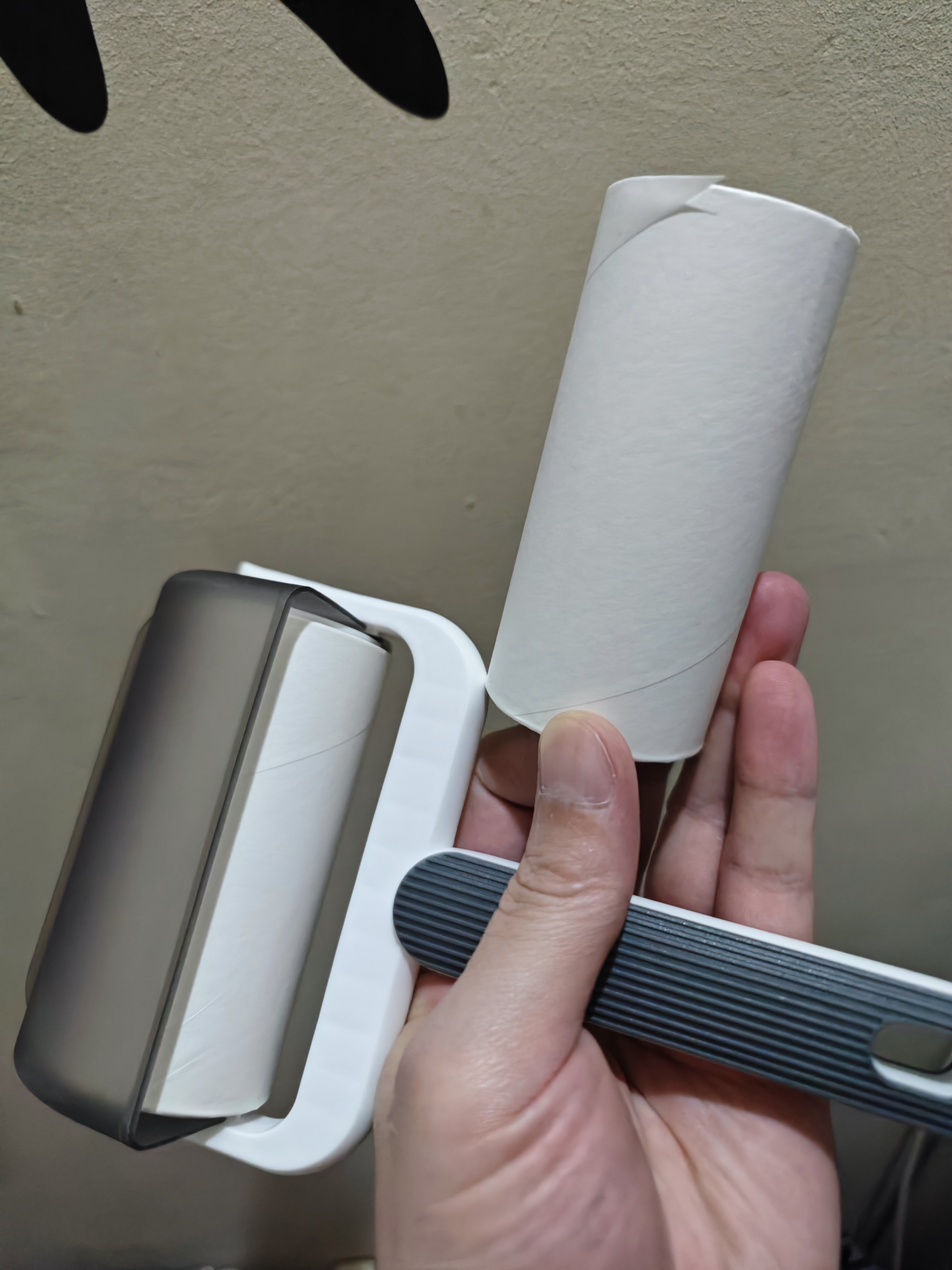 初舍（CHUSHE）粘毛器滚筒10cm10卷600撕粘毛滚筒宠物地毯沙发吸猫毛神器粘尘纸 实拍图