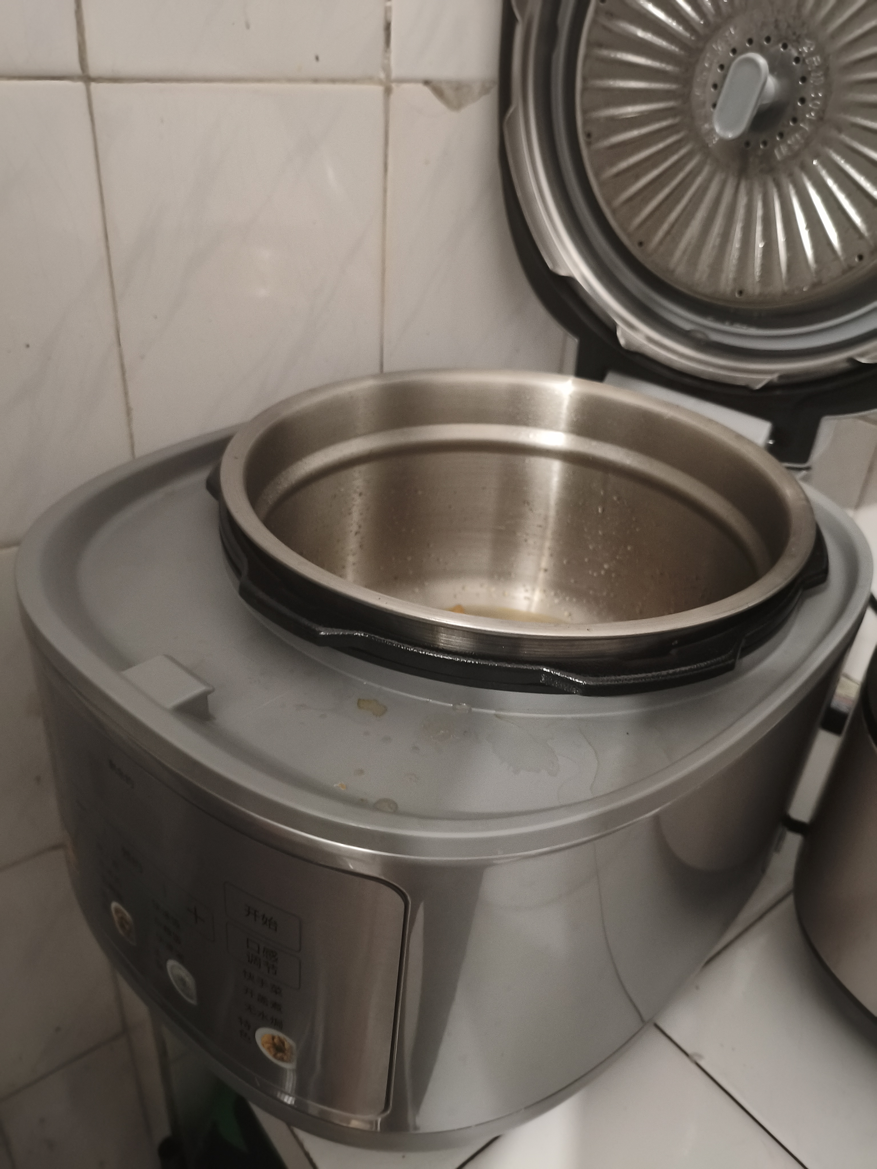 美的（Midea）IH加热大鸭梨AI智能120kPa电压力锅晶钛0涂层高压锅5L多功能新款电饭煲家用4-6人智能预约MY-S6 实拍图