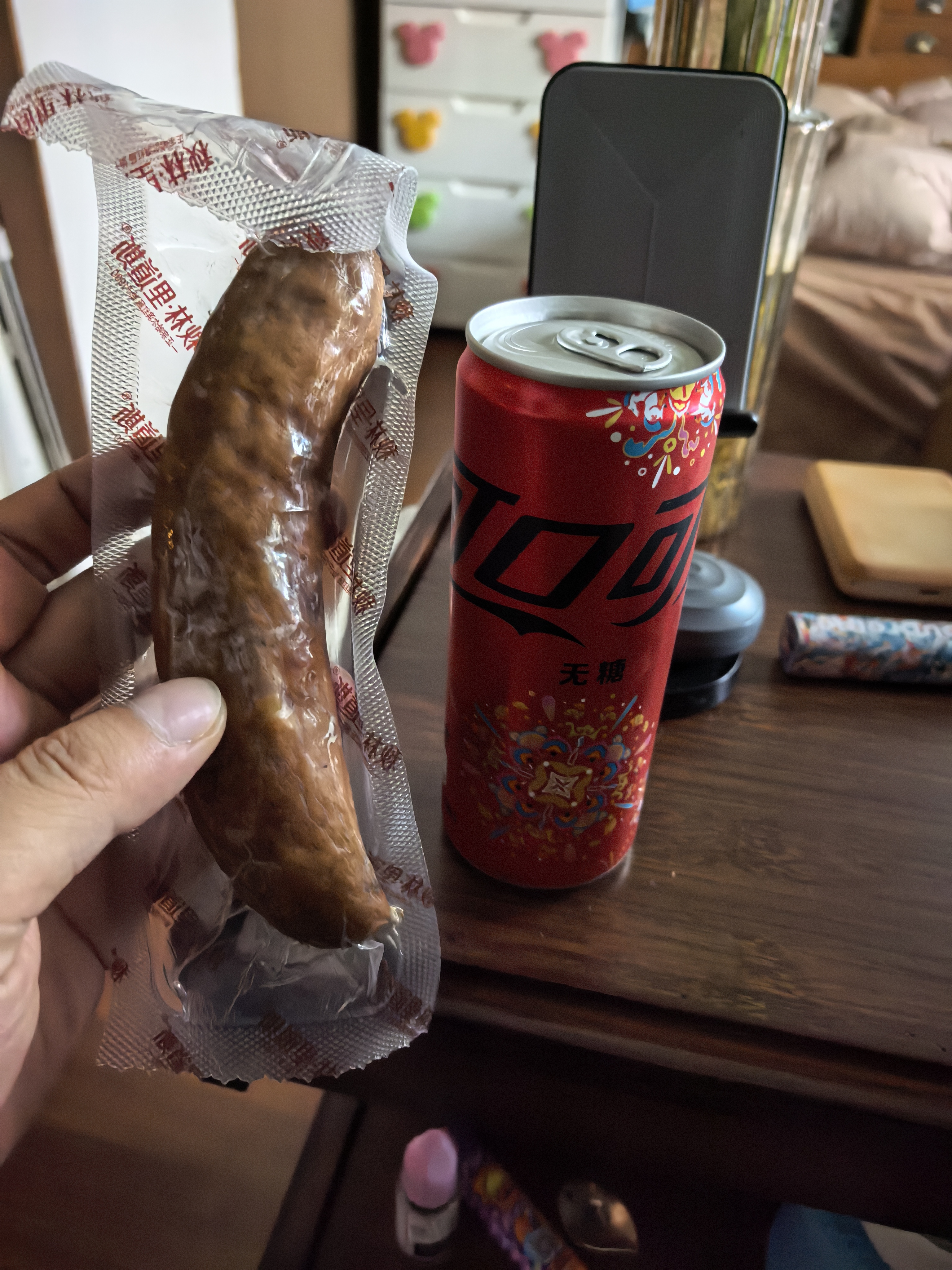 可口可乐（Coca-Cola）零度 无糖零卡汽水 碳酸饮料 330ml*24摩登罐 新老包装随机发 实拍图