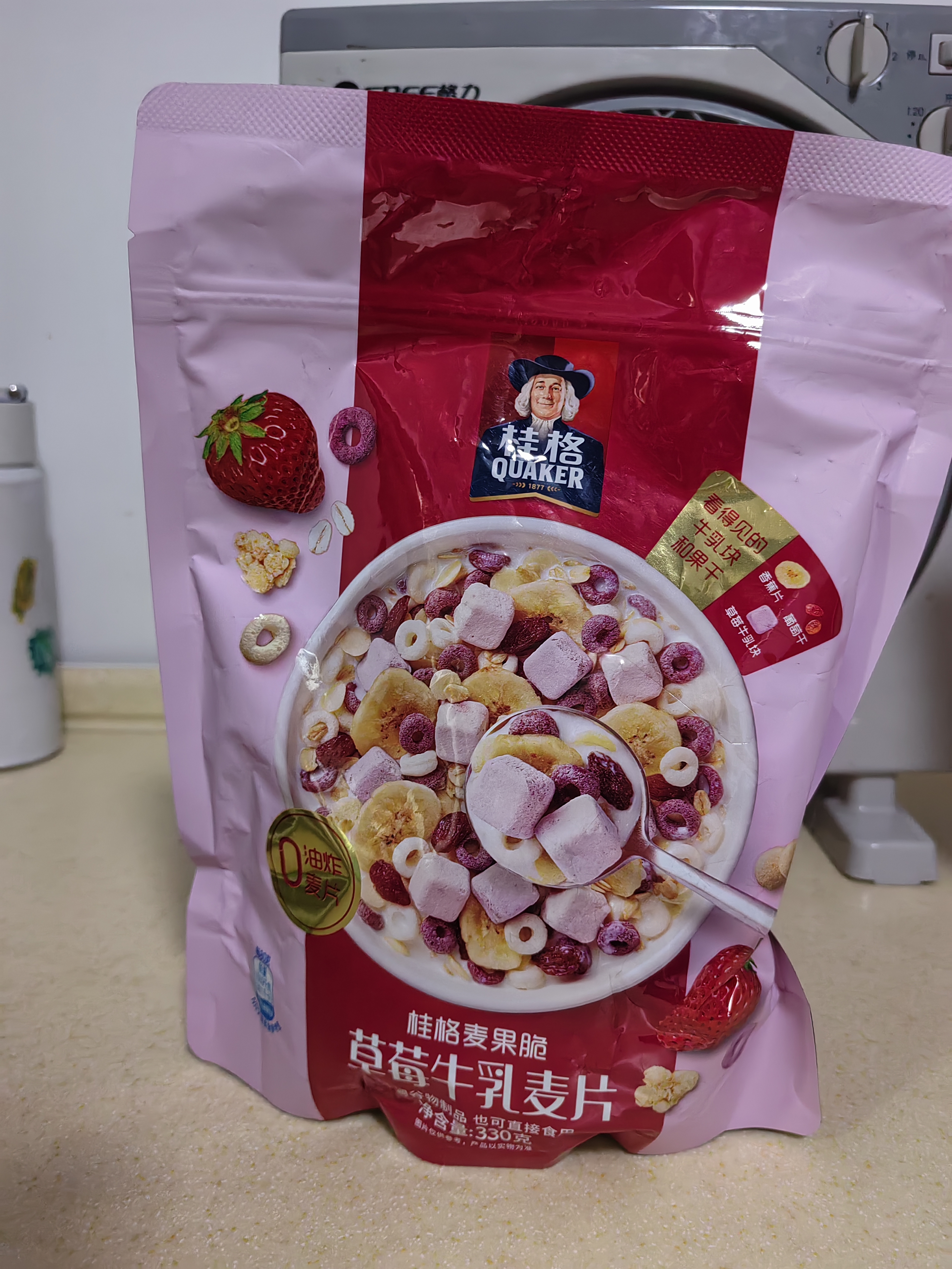 桂格（QUAKER）草莓牛乳燕麦片330g 添加葡萄干 冷泡麦片 实拍图