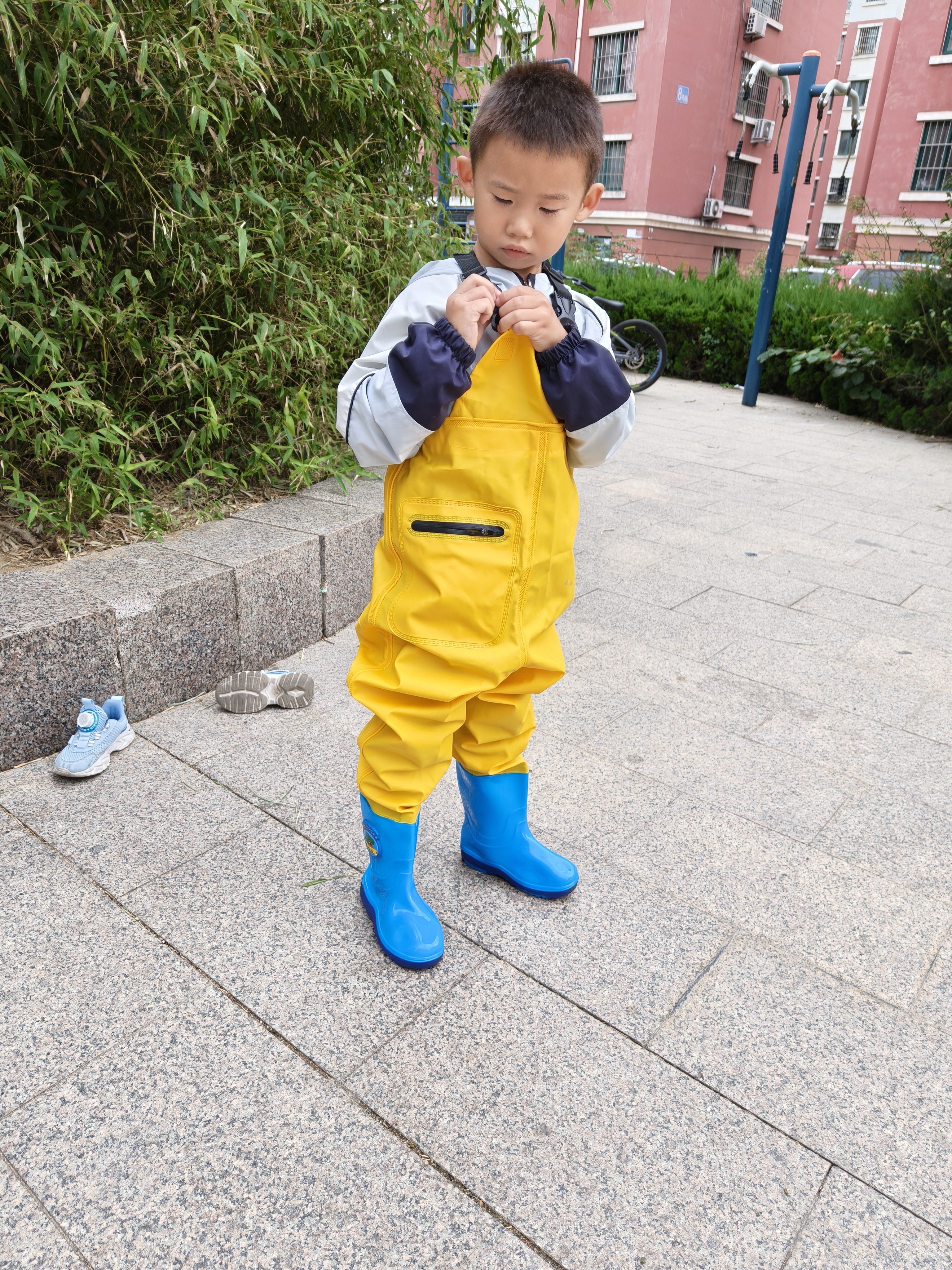 臻佑（Grsaed）赶海连体裤儿童下水裤捉鱼玩水涉水服水裤水鞋一体玩沙水裤黄32码 实拍图