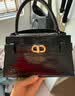 CHARLES&KEITH鳄鱼纹凯莉包手提斜挎婚包包女包生日礼物送女友CK2-50270880-1 Black黑色 S 实拍图