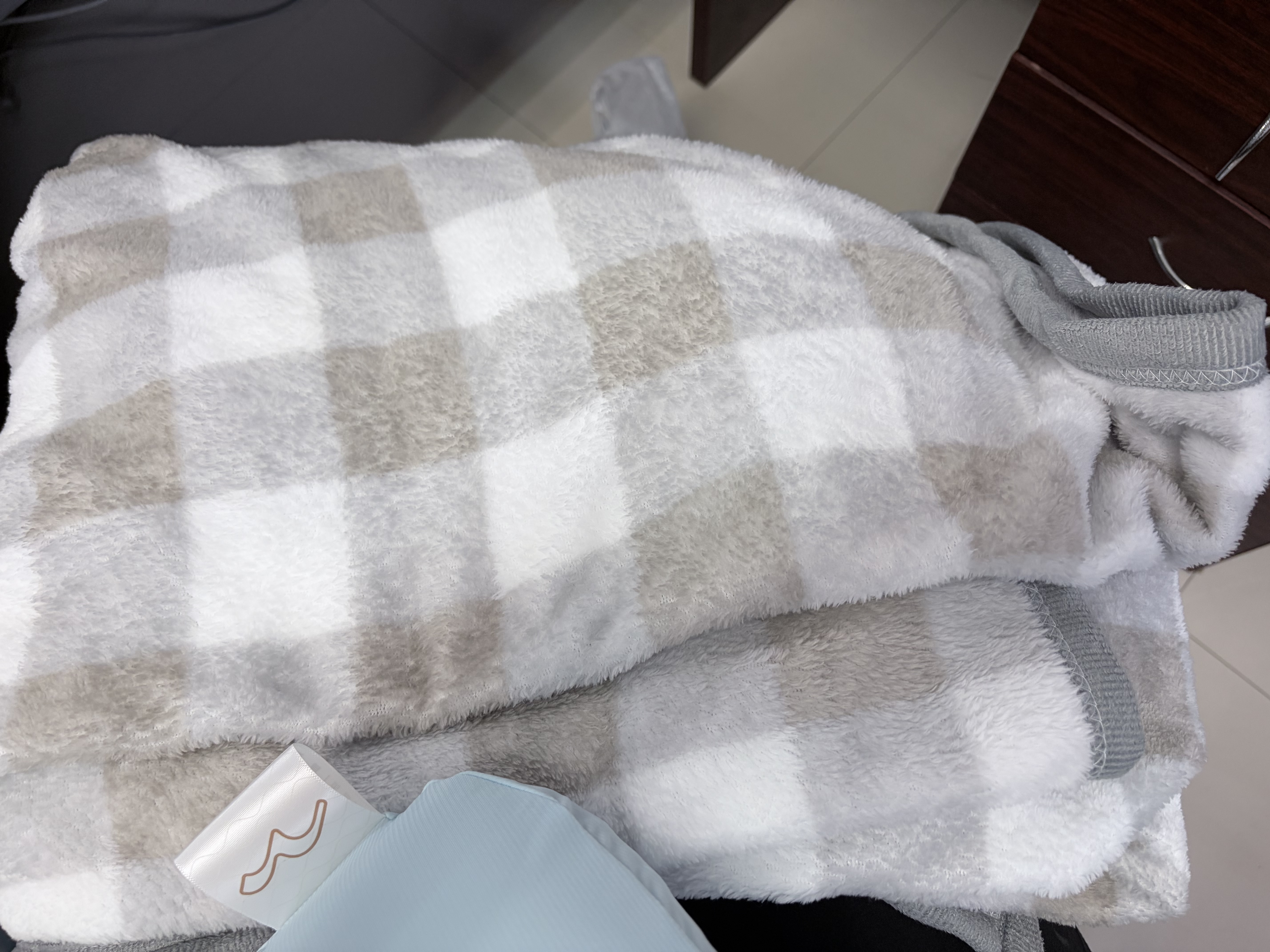 猫人280克高克重牛奶绒毛毯午睡毯子加厚珊瑚绒 办公室盖毯 150*200cm 实拍图