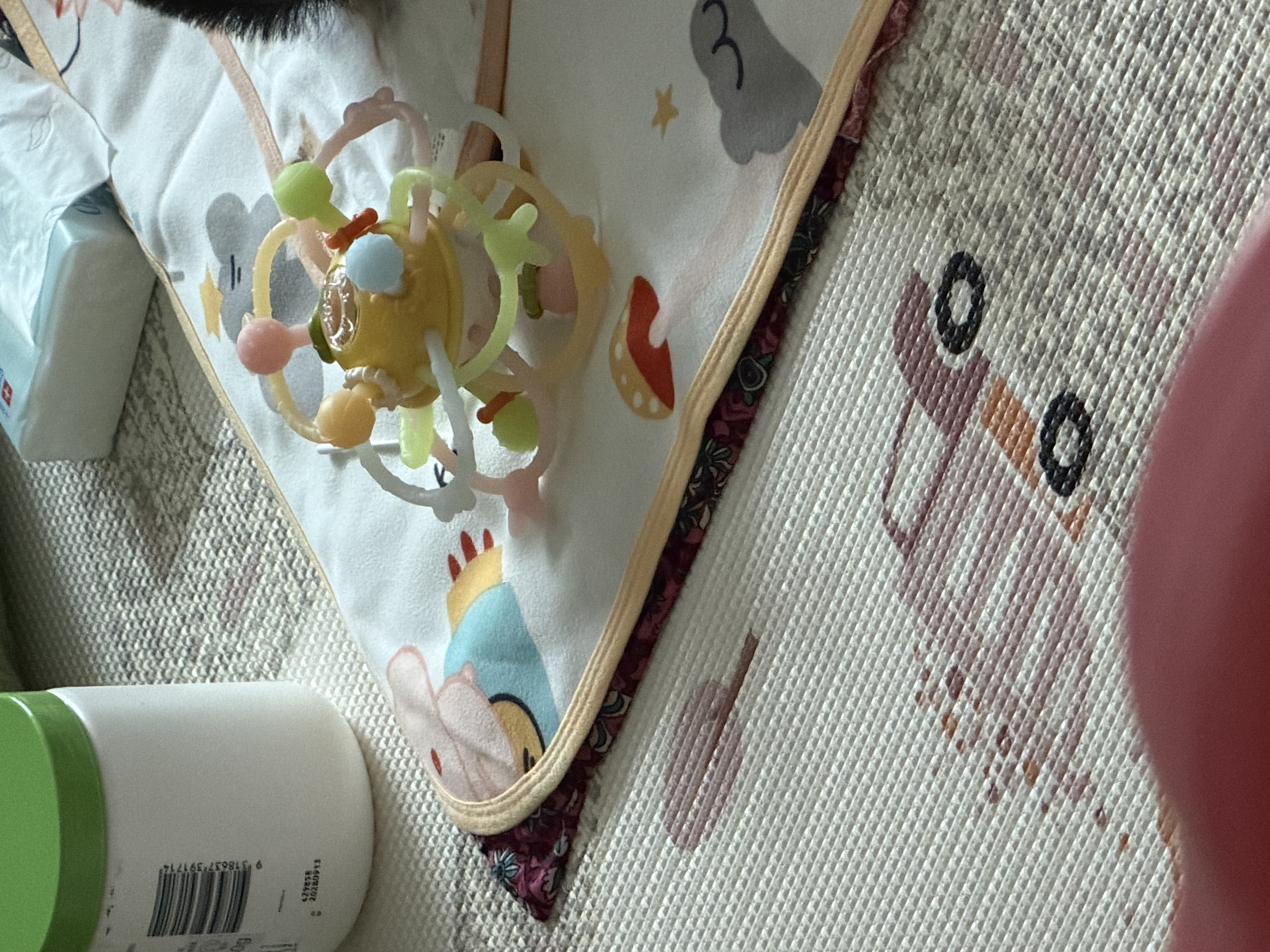 澳贝（auby）曼哈顿手抓球婴幼儿玩具0-6个月可啃咬磨牙胶1岁宝宝摇铃满月礼物 实拍图