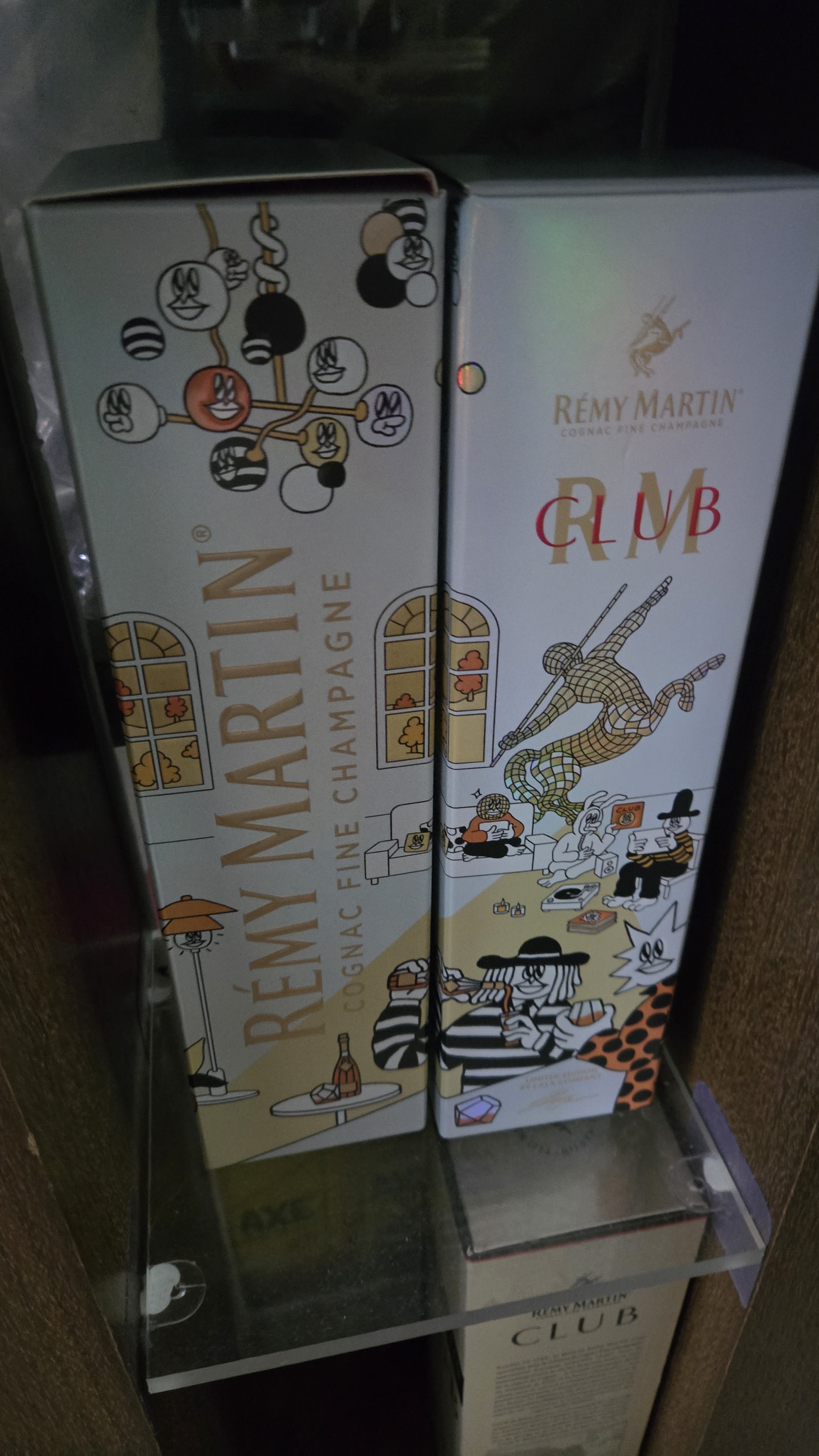 人头马（Remy Martin）洋酒 CLUB优质香槟区干邑白兰地 500ml 星夜派对限量版 送礼 实拍图