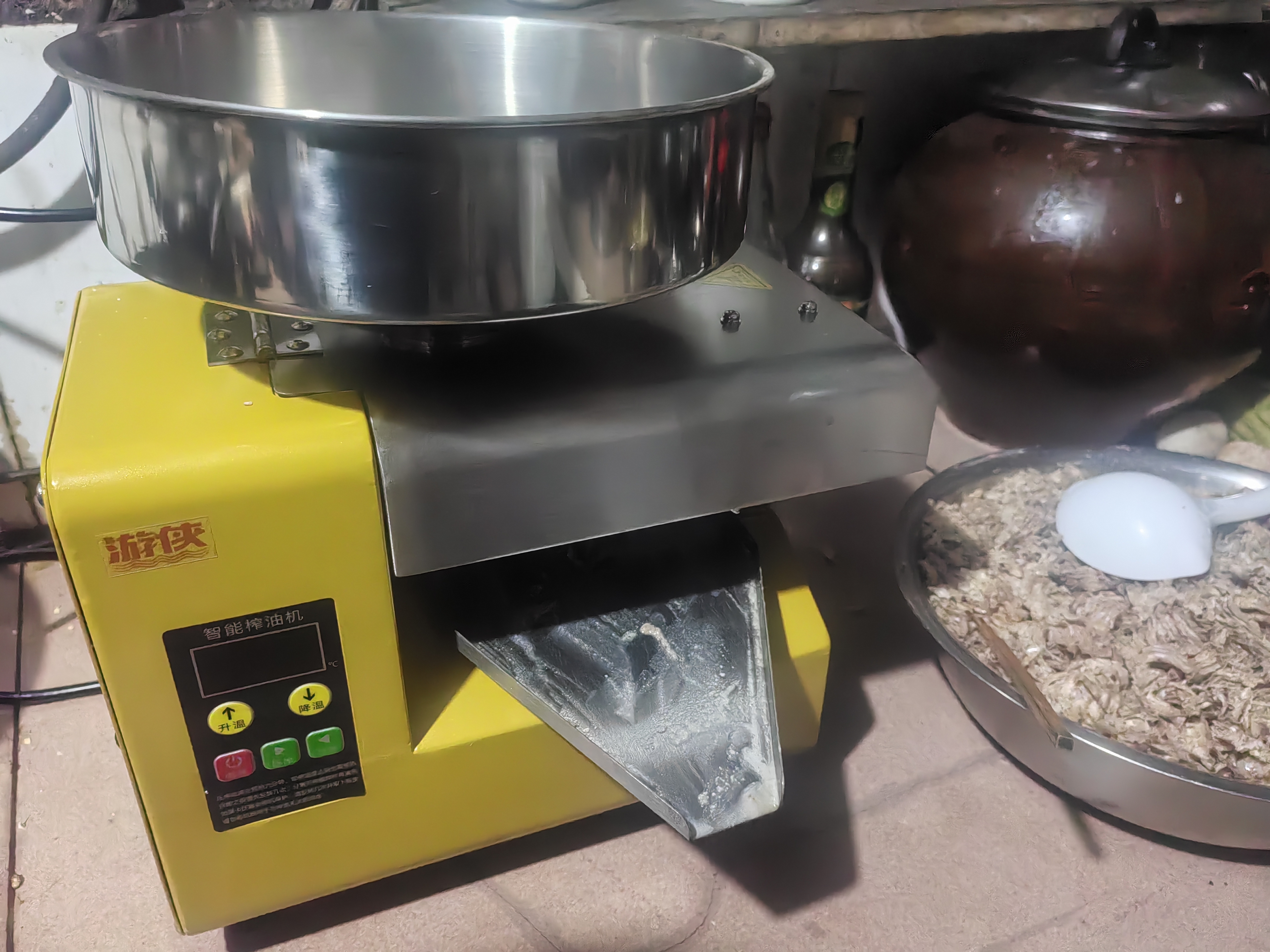 游侠【侧面出油】真智能家用全自动榨油机中小型油坊商用炸油压榨花生菜籽 【顶配加大全智能快速出油】R8S 实拍图