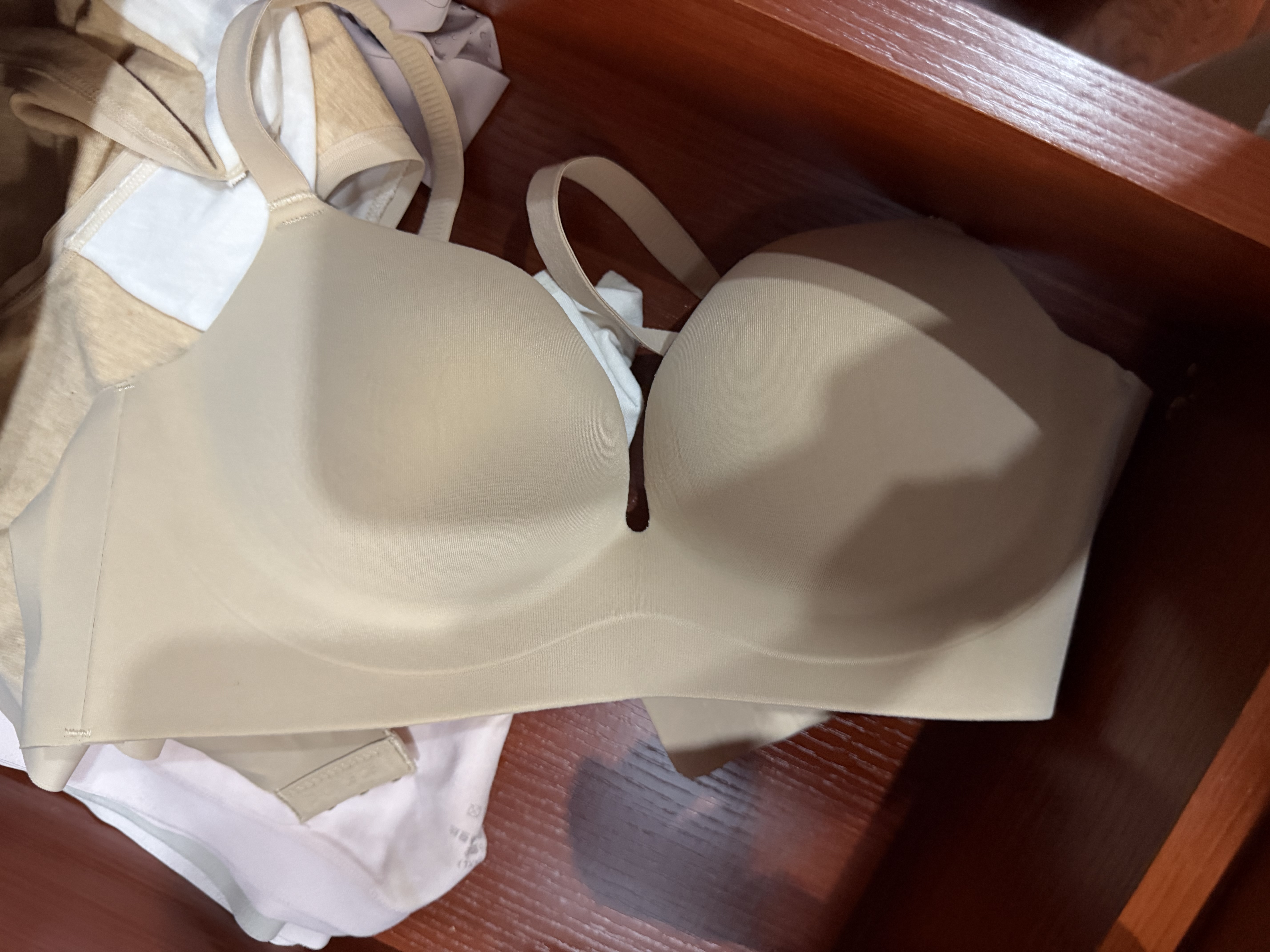 完美记忆低领内衣女士粉底液无痕隐形美背聚拢文胸2026年新品10A抗菌胸罩 实拍图