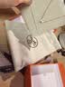 爱马仕（HERMES）Mini Pop H项链 玫瑰金链条椭圆立体珐琅项链送女友节日送礼 白色玫瑰金H147992FO49 链长40cm吊坠0.7*0.9cm 实拍图
