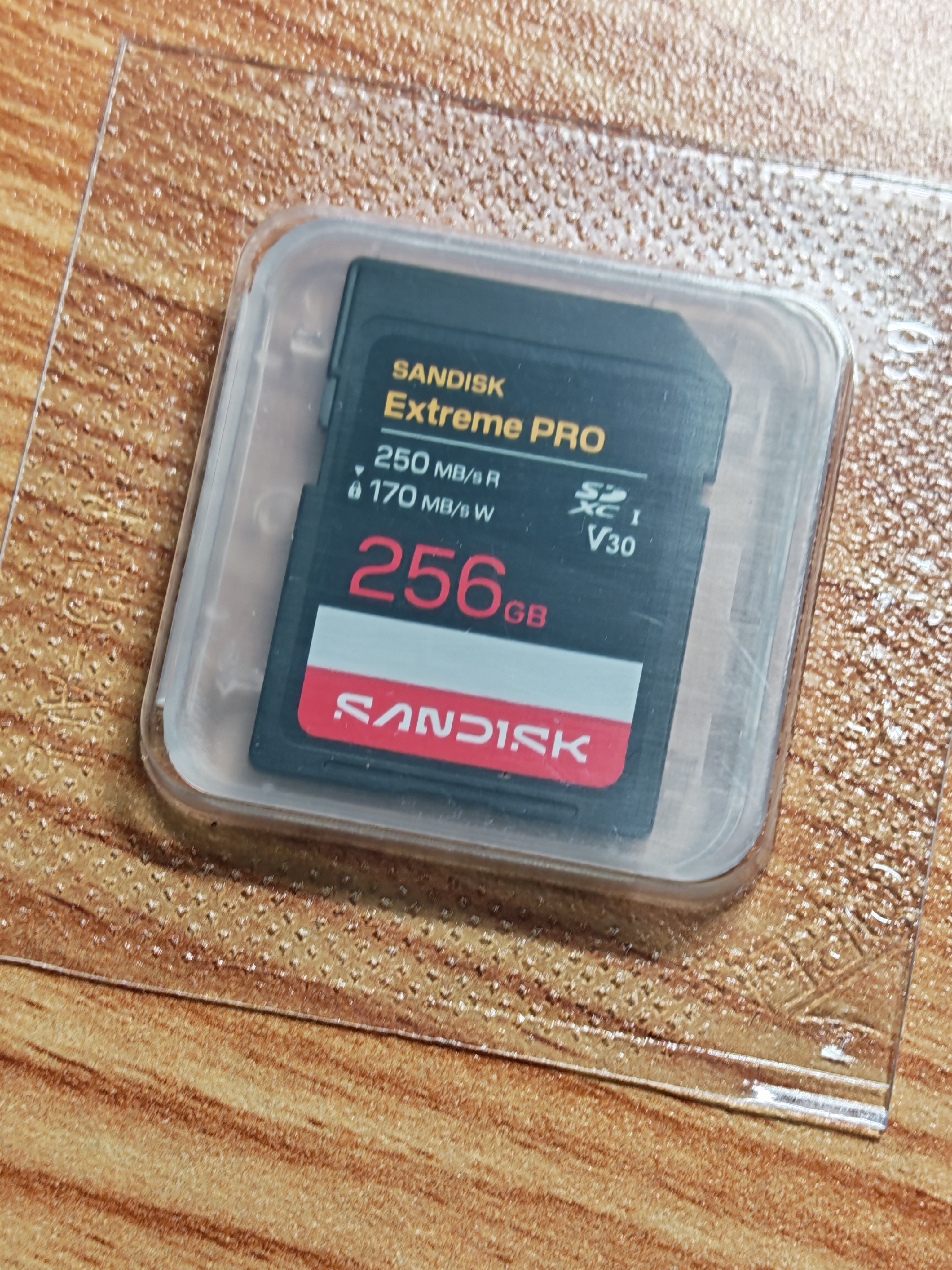 Sandisk闪迪256GB SD内存卡 4K V30 U3 C10 相机存储卡 读速250MB/s 写速170MB/s 微单/单反相机内存卡 实拍图