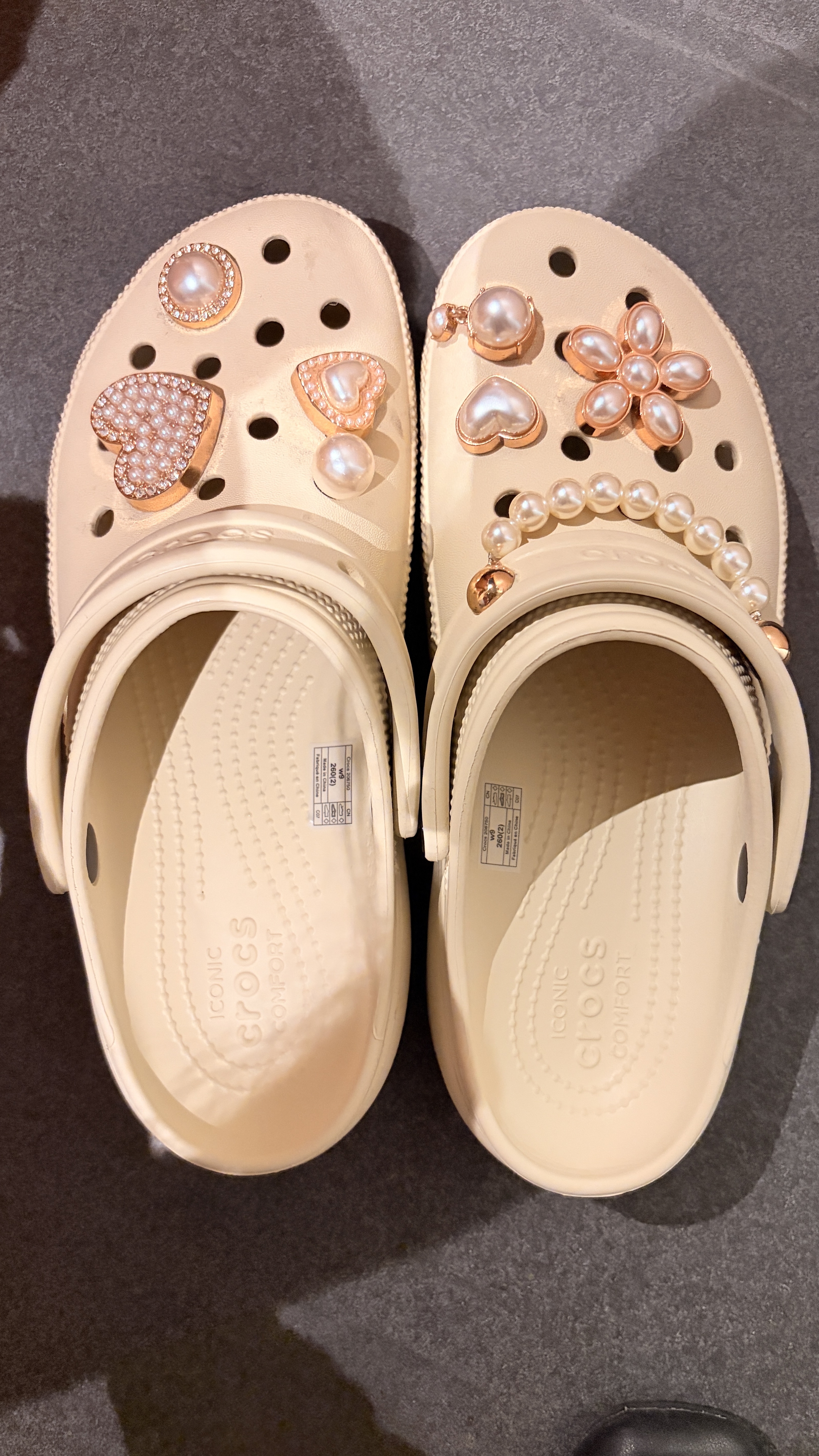 卡骆驰（CROCS）白鹿同款云朵洞洞鞋|206750 骨白色-2Y2 40(260mm) 实拍图