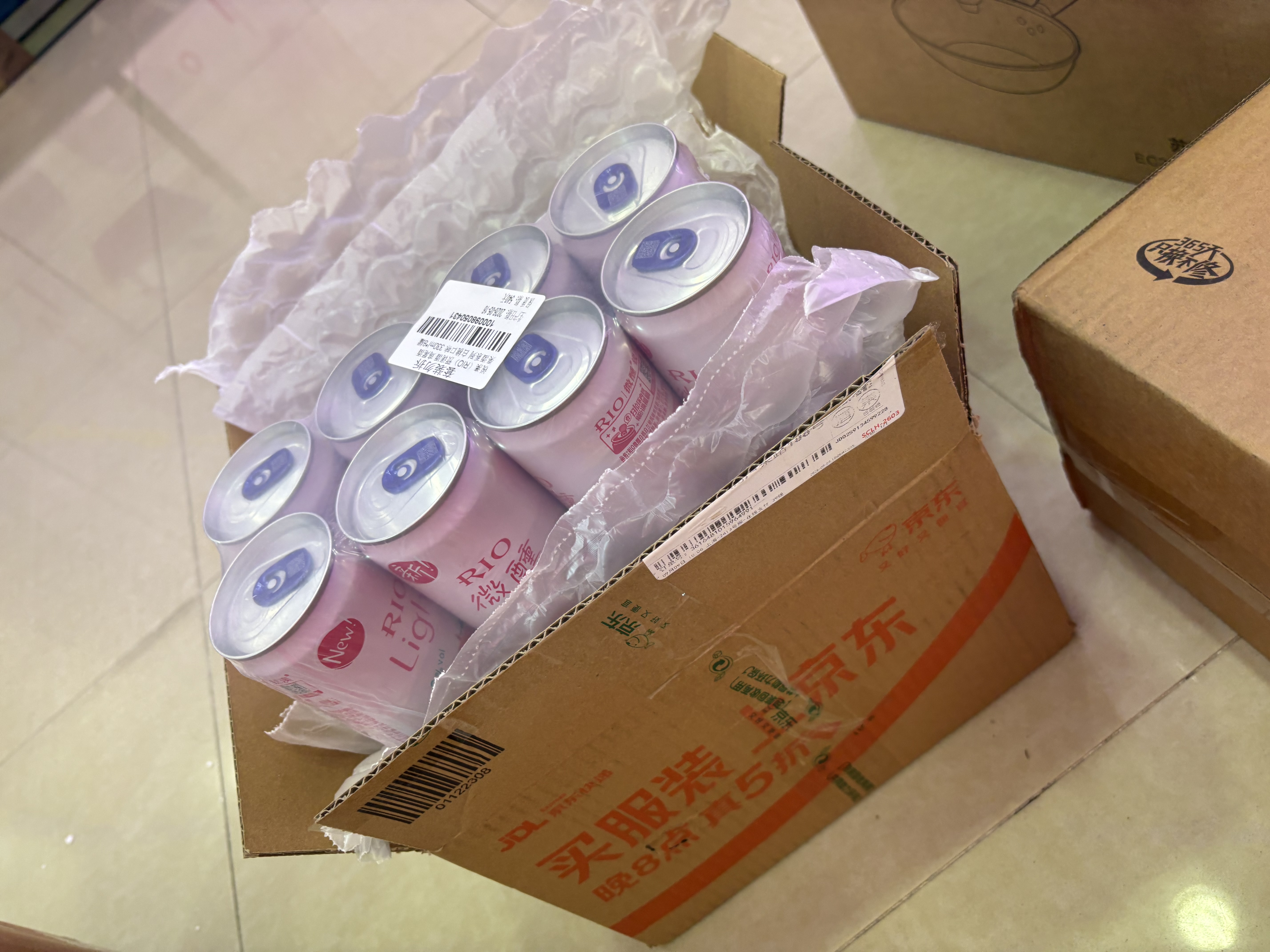 锐澳（RIO）洋酒 预调酒 鸡尾酒 冰饮果酒甜酒 微醺3度白桃味 330ml*8罐 实拍图