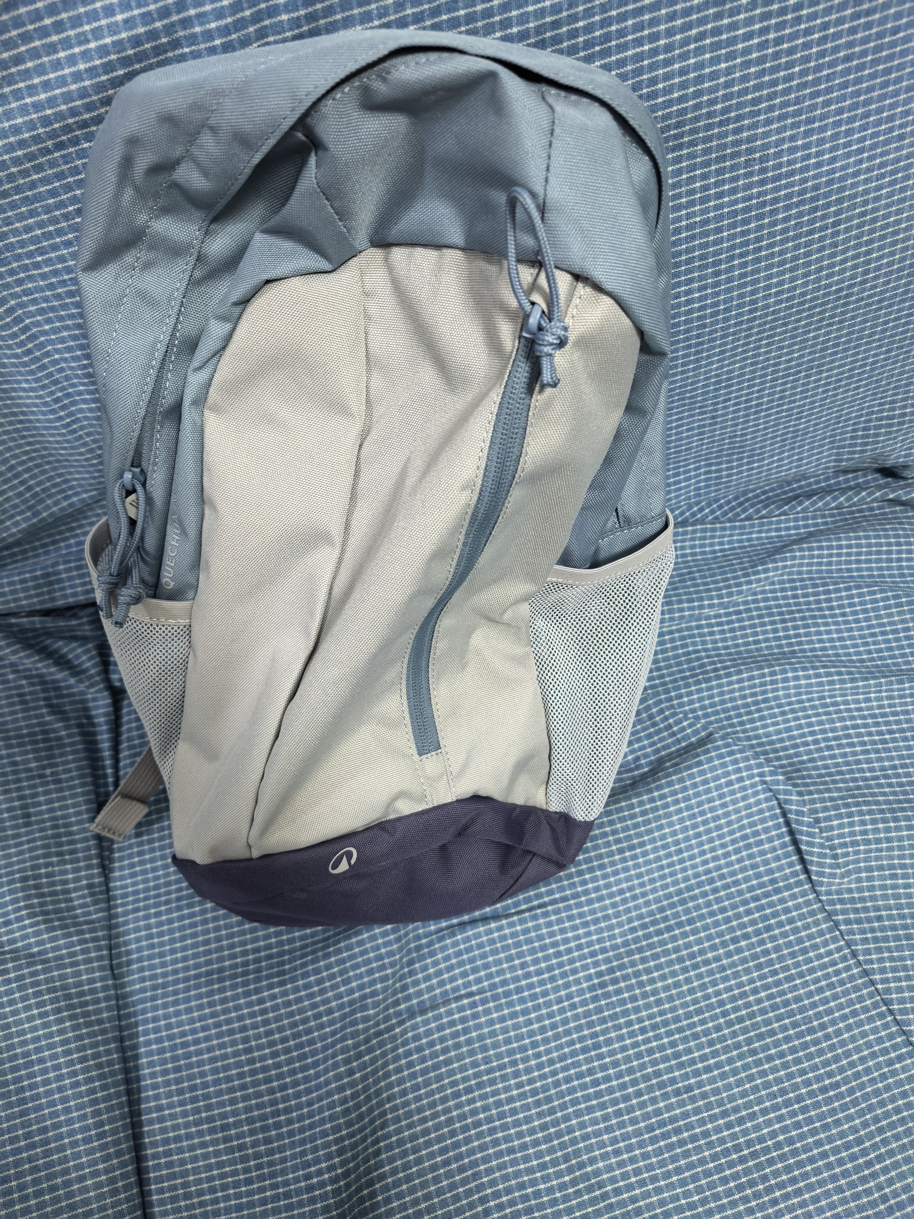 迪卡侬（DECATHLON）儿童户外运动双肩包背包轻便舒适休闲包双肩包学生初中生书包KIDD 天空蓝 15升 实拍图