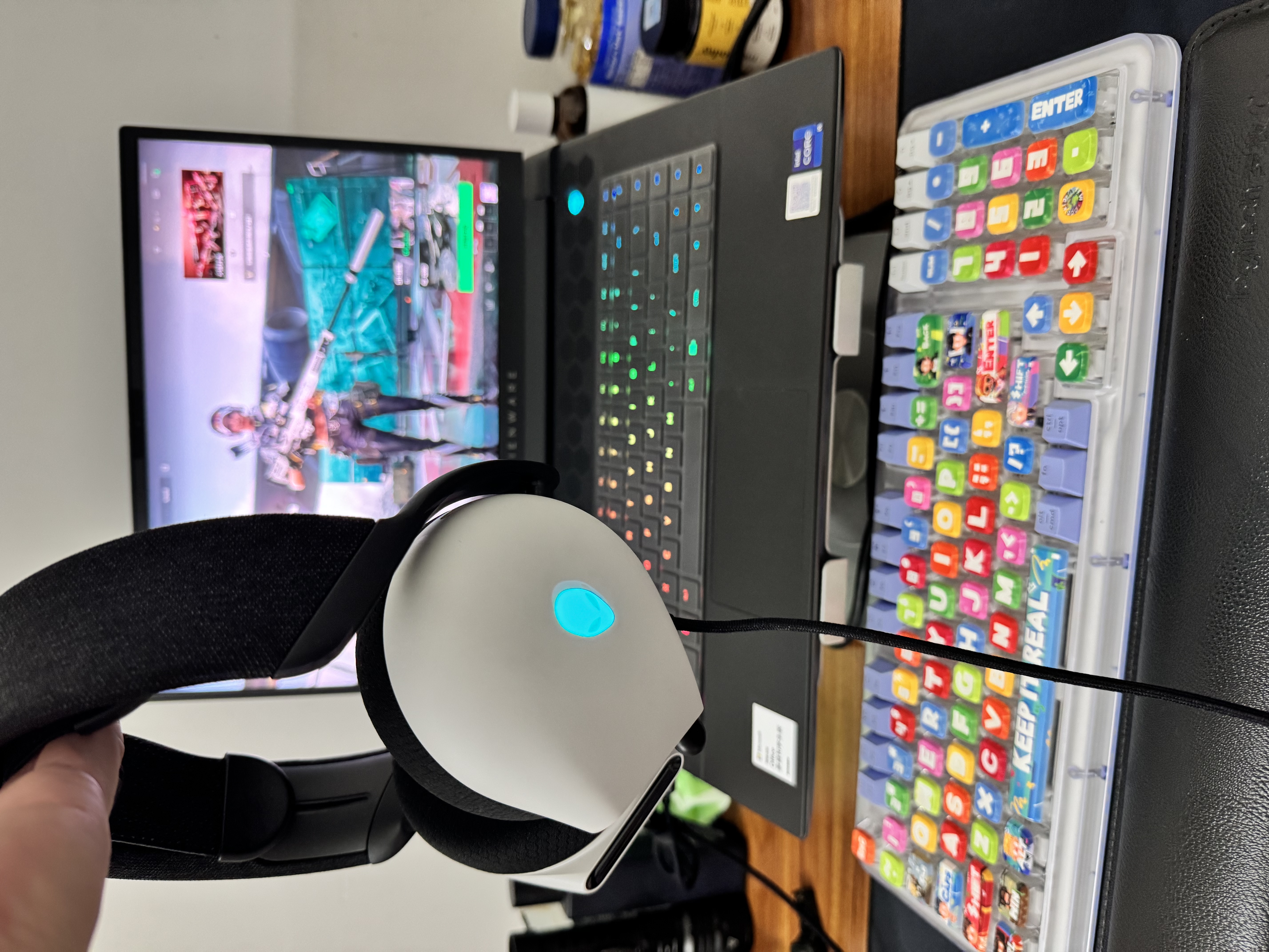 外星人（Alienware）AW520H游戏耳机杜比全景声头戴式有线电竞耳机3A大作电影级音效Hi-Res金标认证外设节日礼物 白色 实拍图