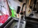 美的（Midea）净水器水龙头过滤器家用自来水滤水器直饮前置过滤器厨房卫生间通用除水垢除余氯双出水可清洗滤芯 一机三芯【两年免换滤芯】 实拍图
