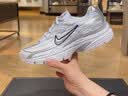 耐克女子透气运动鞋秋冬复古跑鞋风缓震NIKE INITIATOR FQ6873 101白色/金属银/白色/黑 38 实拍图