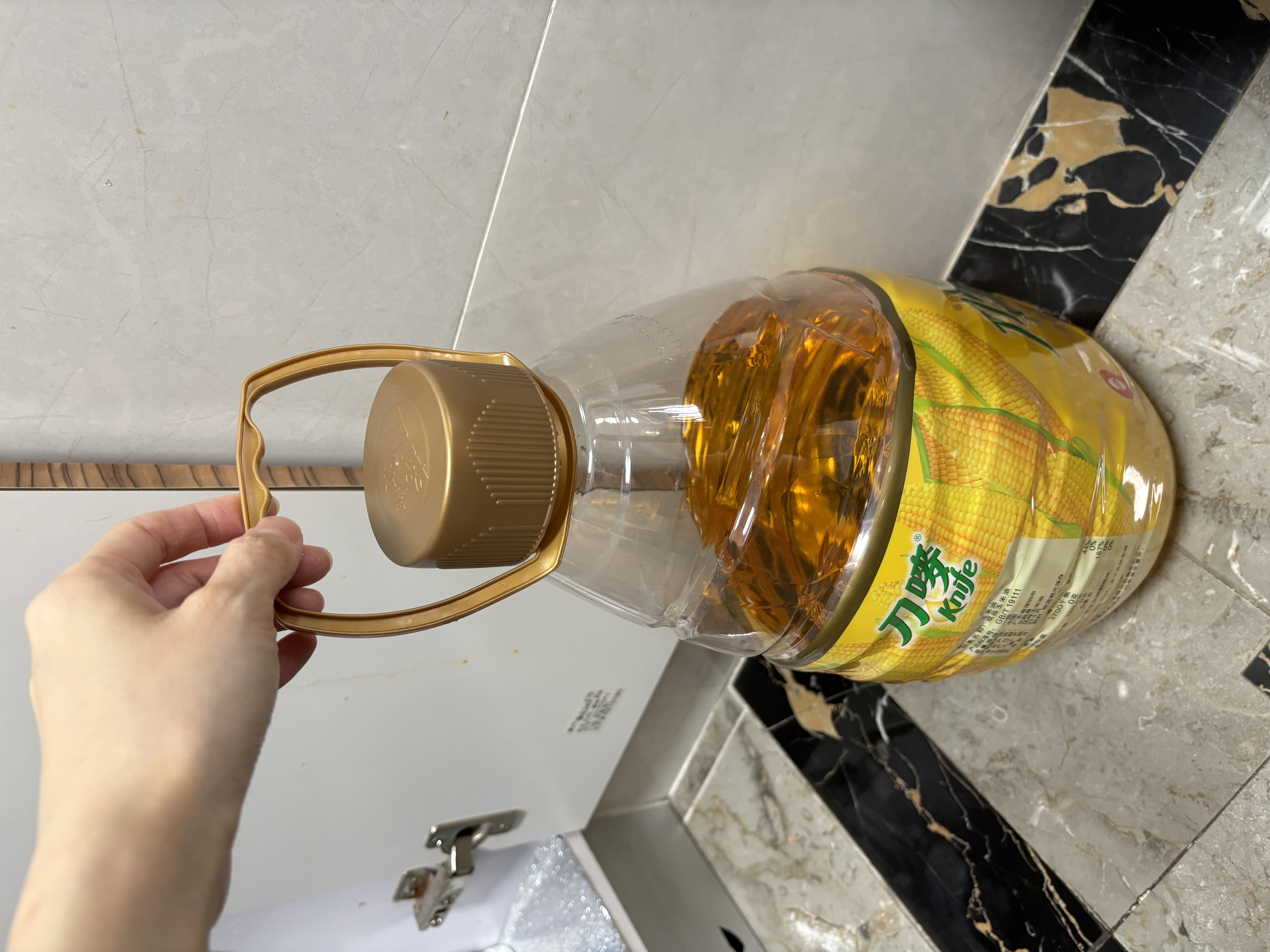 刀唛（Knife）食用油 玉米油6.18L 非转基因 物理压榨一级油 中秋礼品送礼 实拍图