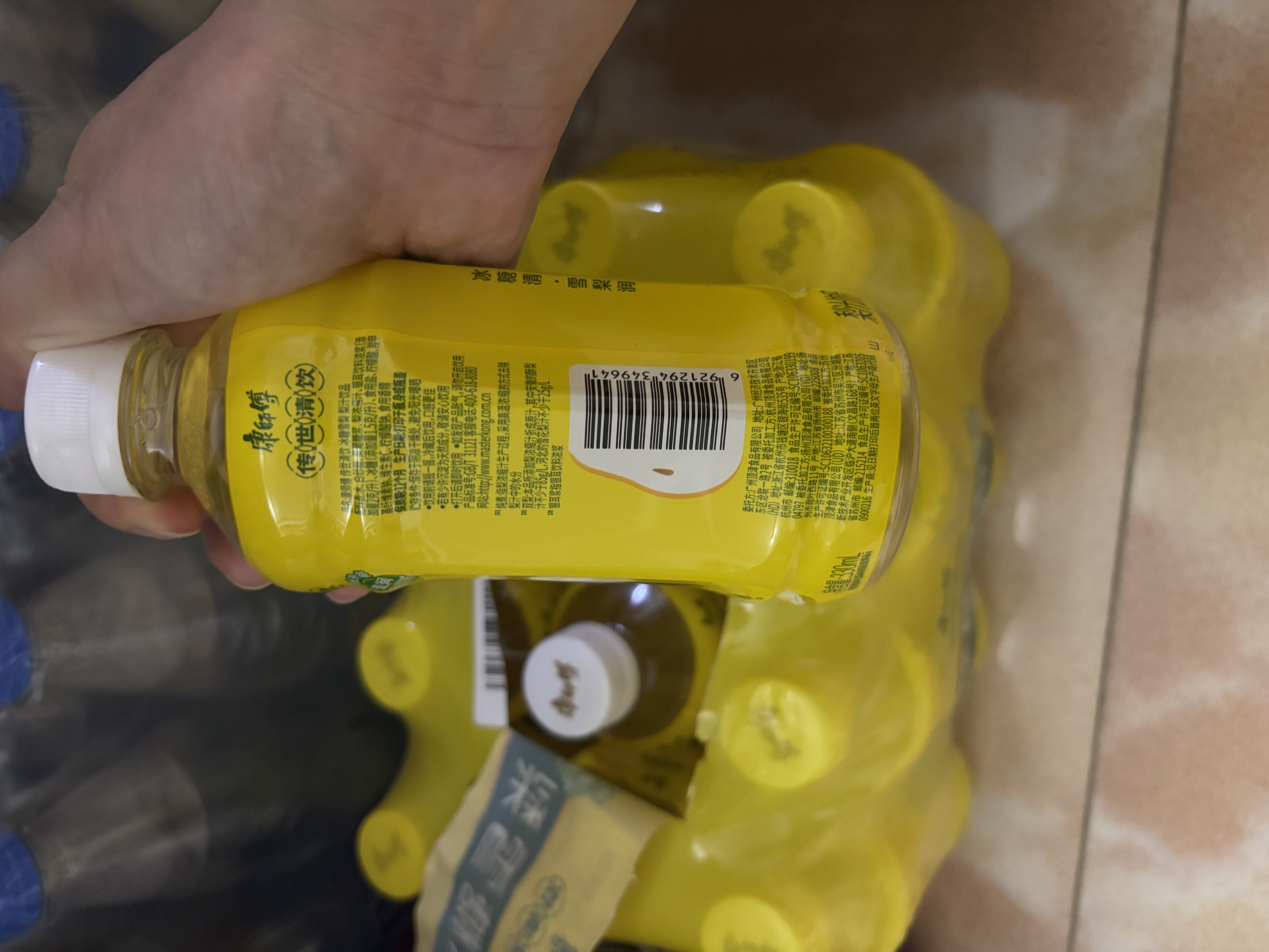 康师傅 冰糖雪梨330ml*12瓶 梨汁饮料饮品轻巧装整箱 热门商品 实拍图
