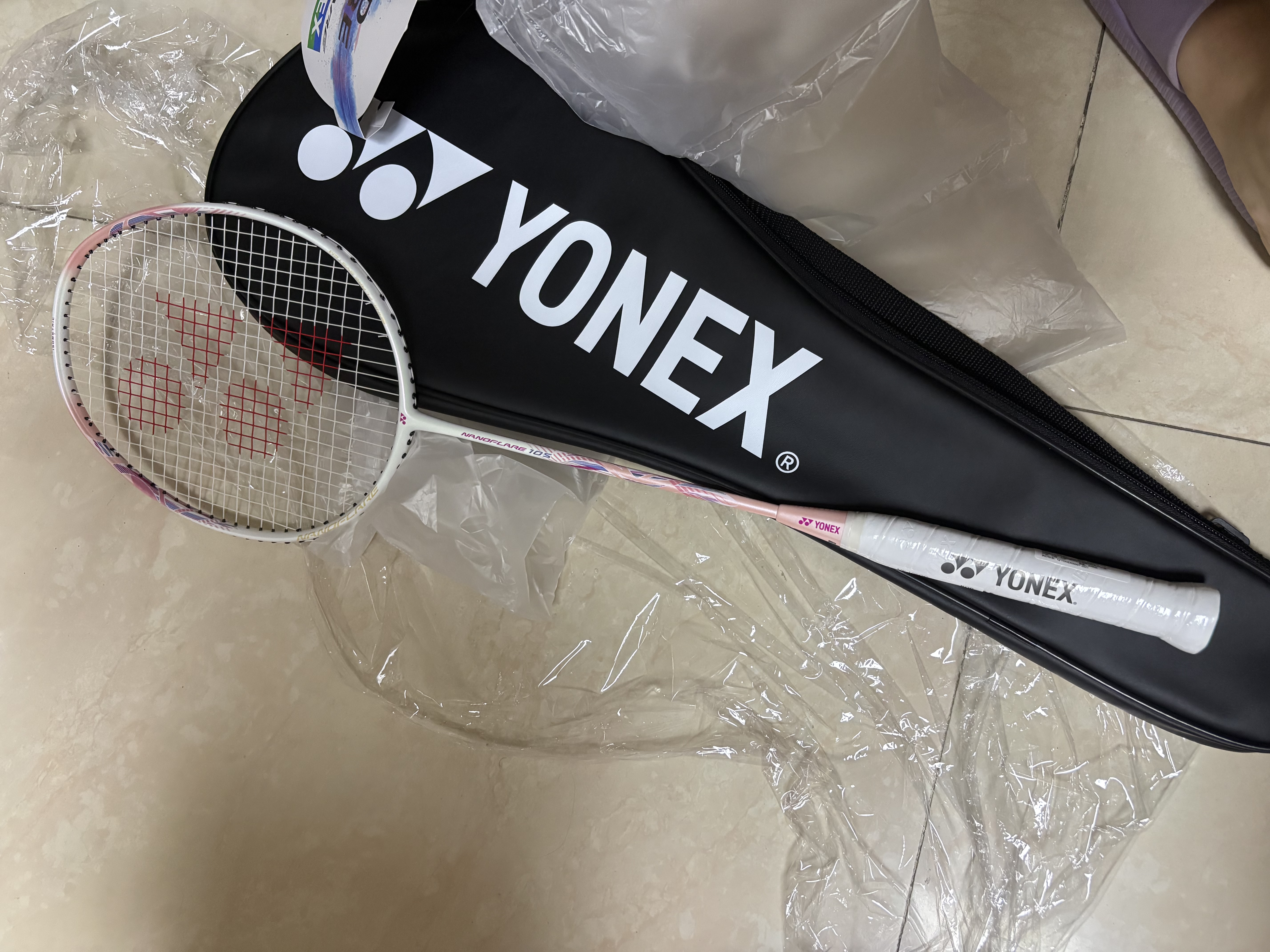 尤尼克斯（YONEX）羽毛球拍单拍疾光NF10S淡粉红5U yy全碳素纤维超轻灵活攻守兼备 实拍图