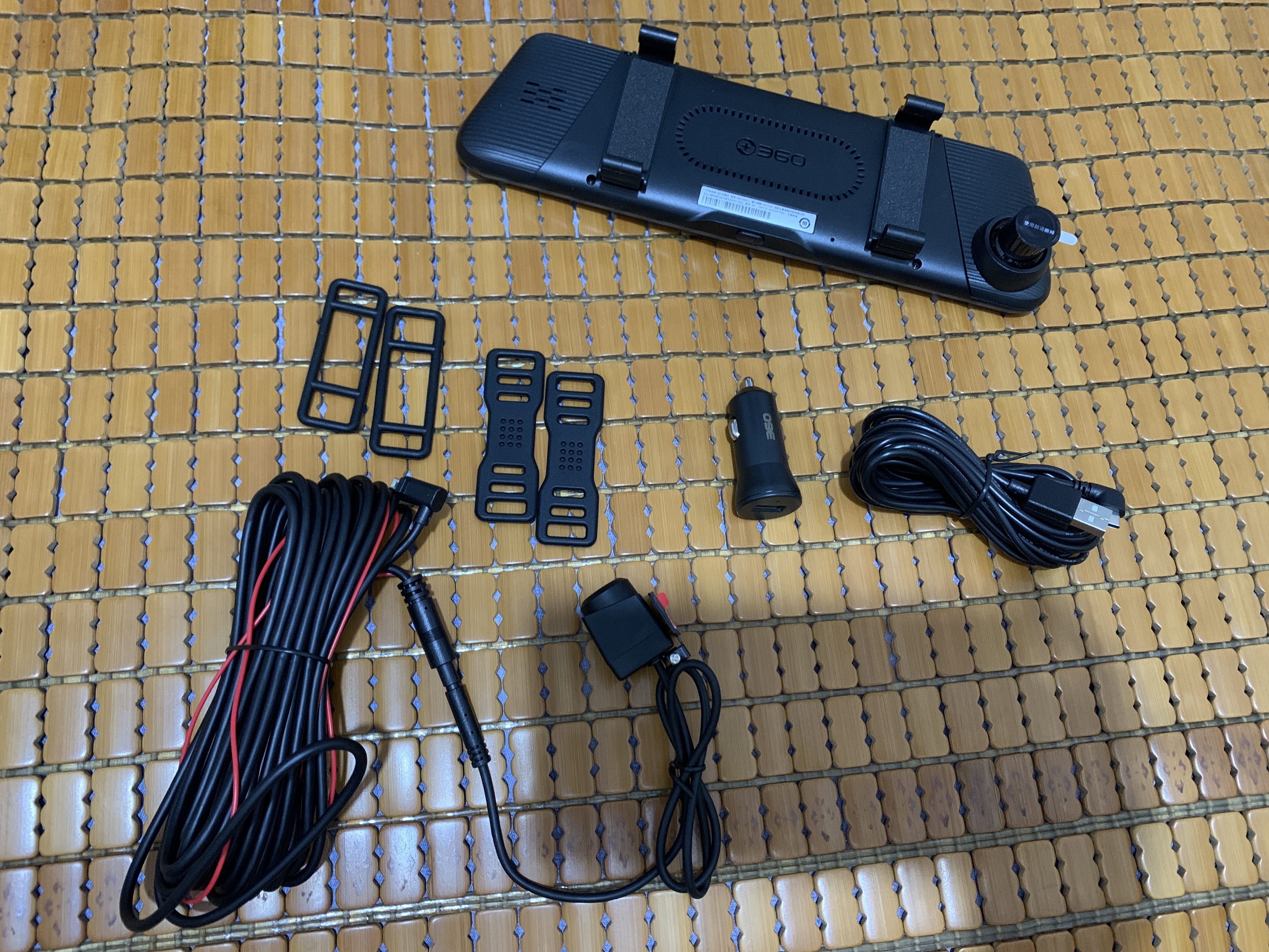 360汽车行车记录仪M320 2K+1440P高清夜视 前后双录车载流媒体后视镜 实拍图