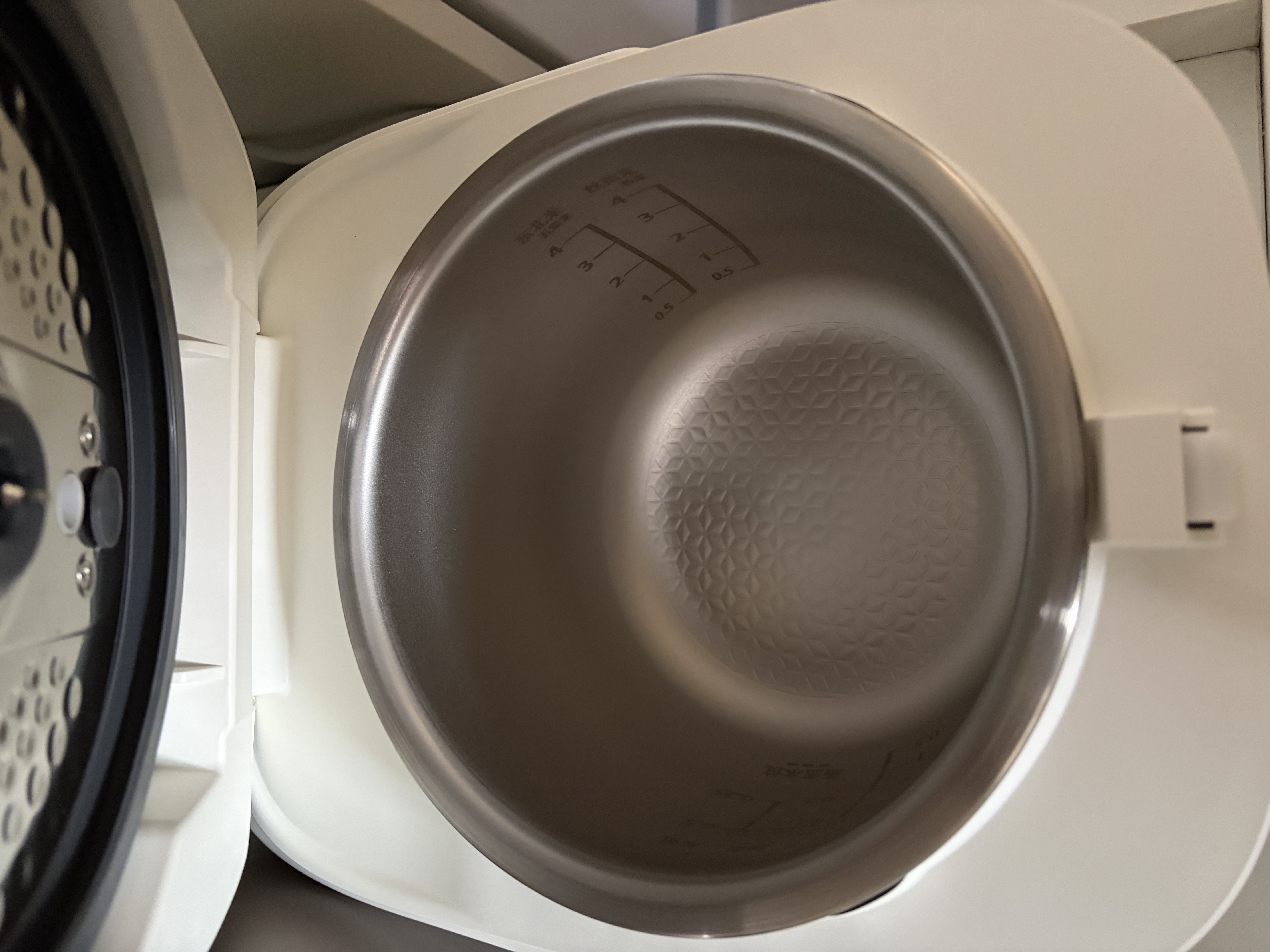 东芝（TOSHIBA）【旗舰新品】小白露Mini电饭煲0涂层钛内胆凝露不粘家用2-3人电饭锅立体加热2升RC-7IHXC 实拍图