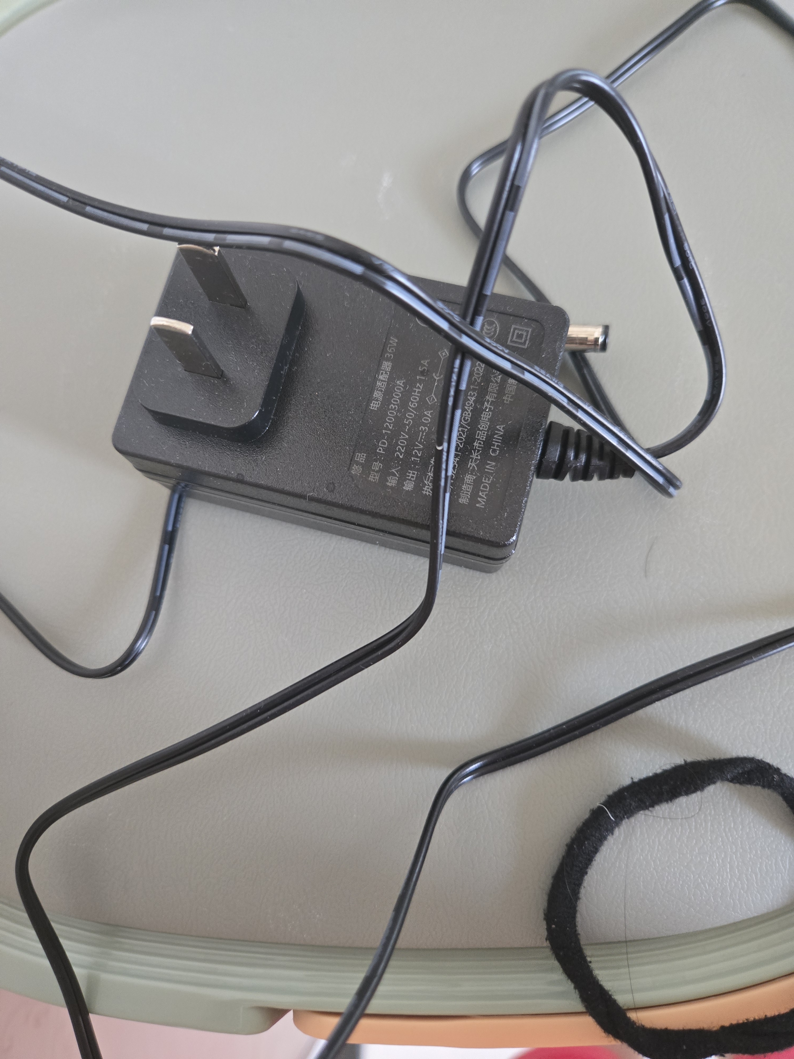 悠品12V3A电源适配器电脑显示器电源线路由器机顶盒监控摄像头DC充电器5.5*2.5/2.1mm圆口通用2A 实拍图