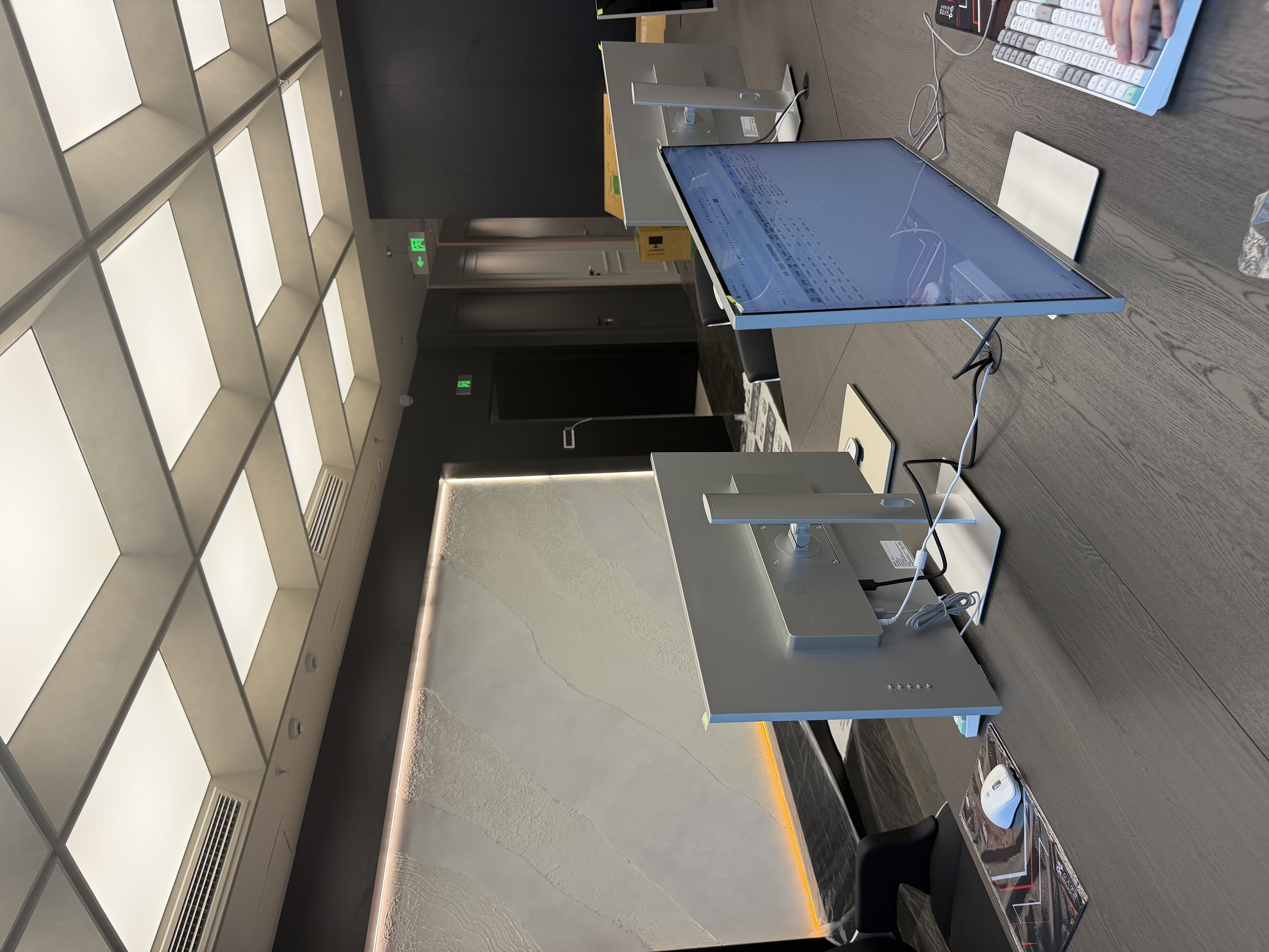 iPlaoe 32英寸4K显示器144HZLG屏专业设计调色剪辑10bit高色域IPS游戏电竞ps5电脑外接显示屏幕typec 高色域4k IPS面板 店长推荐F3232Pro版 实拍图