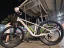 千里达26款M985ELITE山地自行车禧玛诺21速油压碟刹学生成人通勤单车 云帆白- 21速 27.5*15寸 推荐:150-170cm左右 实拍图