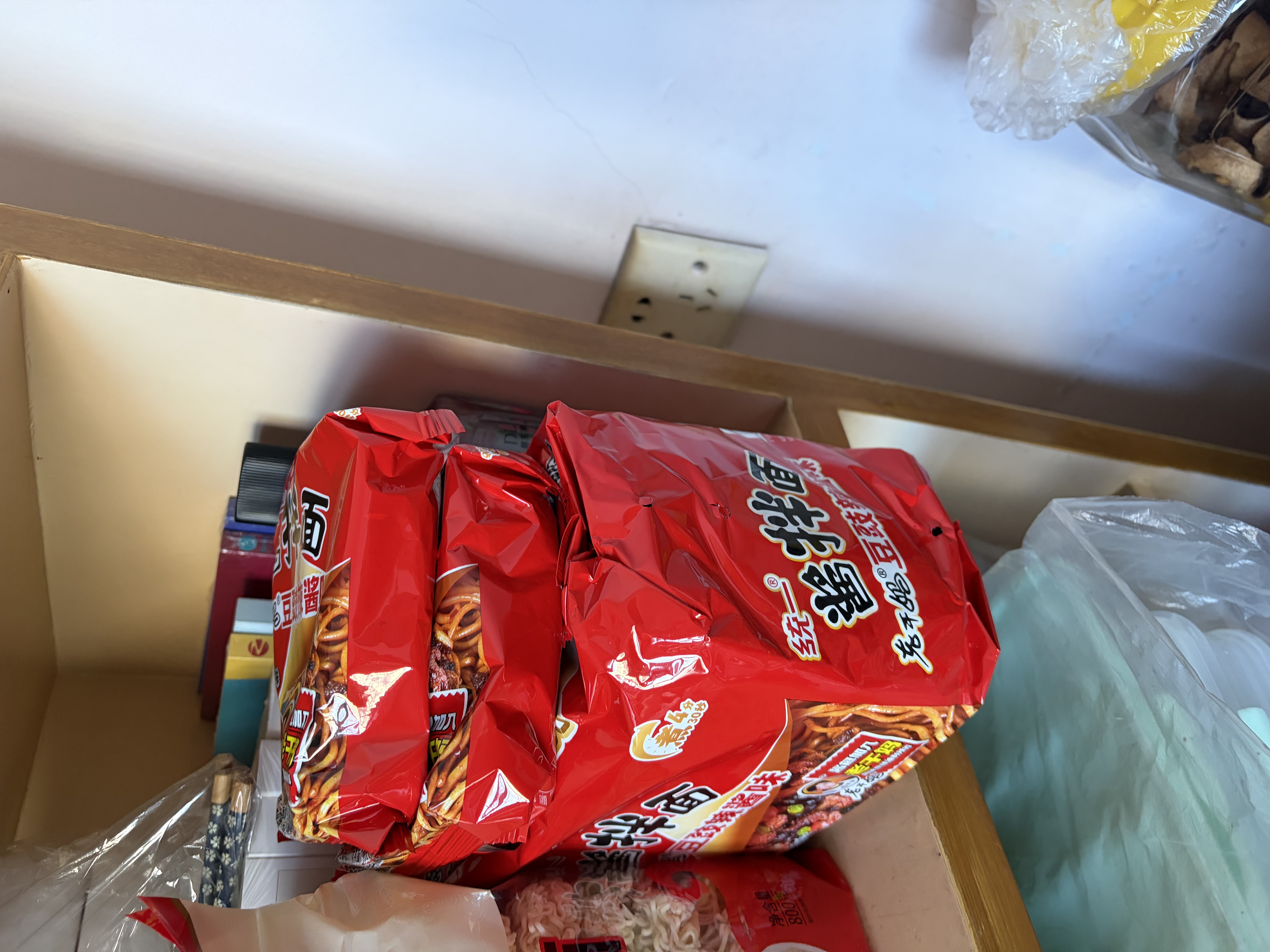 统一酱拌面 方便面 老干妈豆豉辣酱 111g*5袋 酱浓才够味 家庭煮面 实拍图