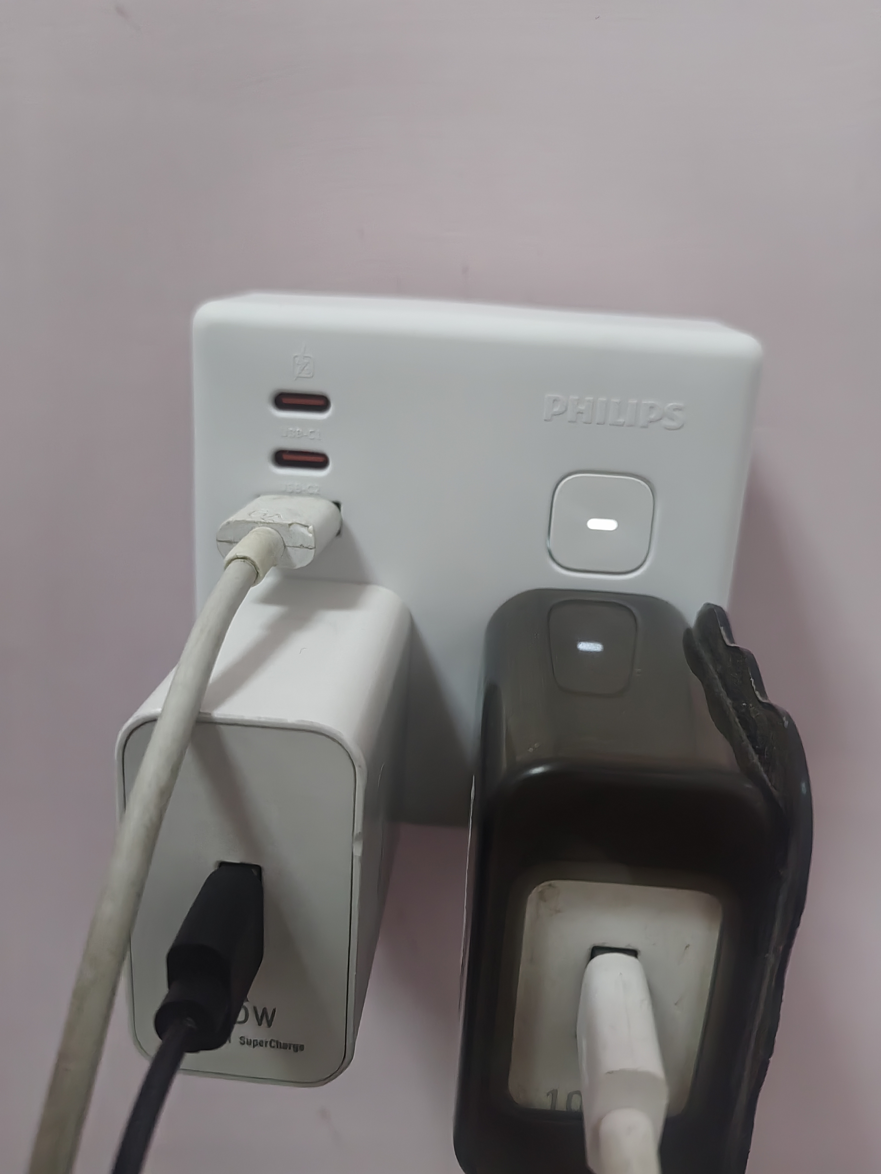 飞利浦（PHILIPS）86型插座转换器PD67W快充iPhone18适用宿舍转换插头扩展面板usb多功能一转多插板无线总控一转7 实拍图