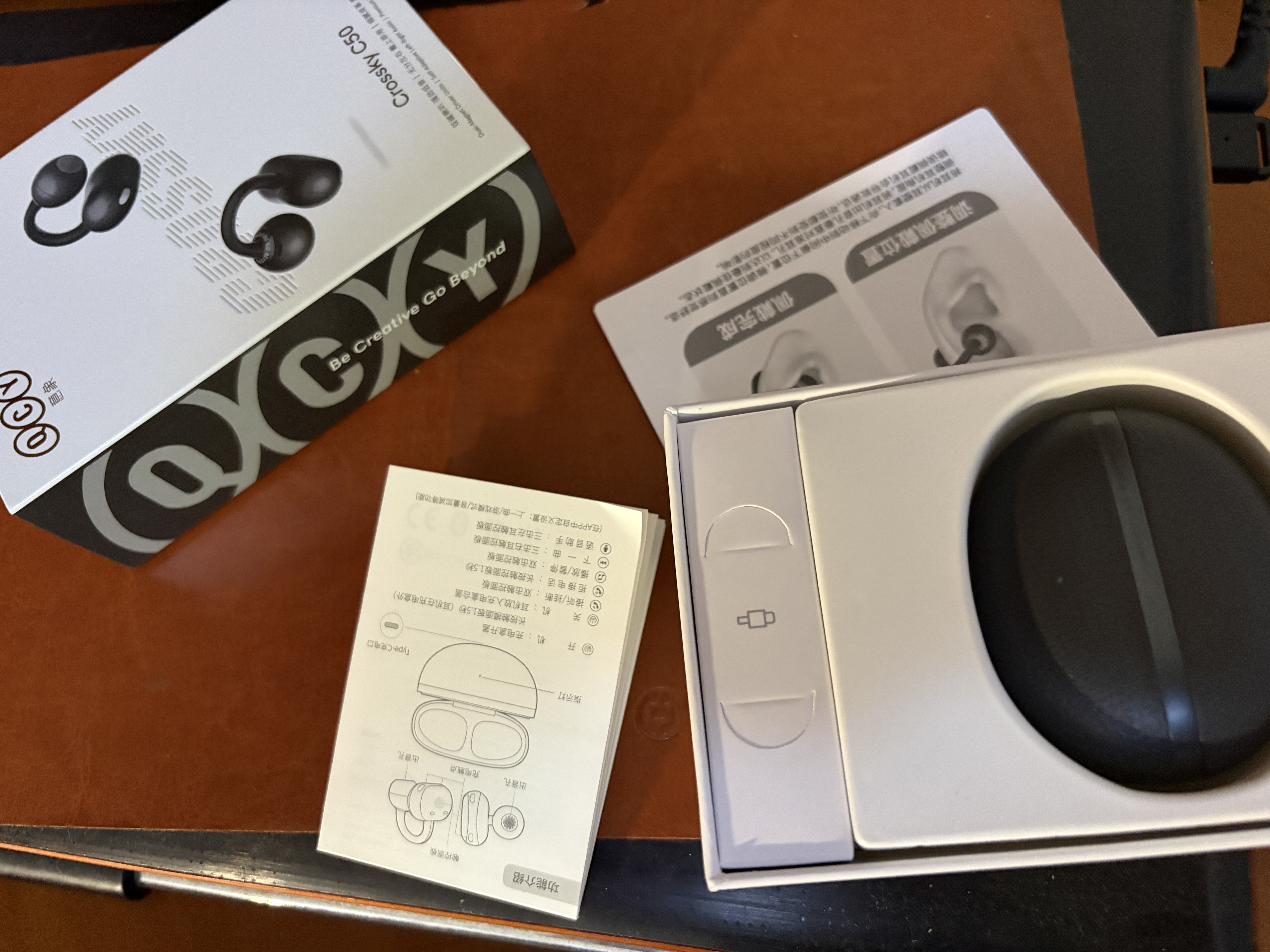 QCY C50 小耳球蓝牙耳机耳夹式AI翻译耳机不漏音骨传导概念碳纤维振膜云感佩戴通话降噪长续航 学院灰 实拍图