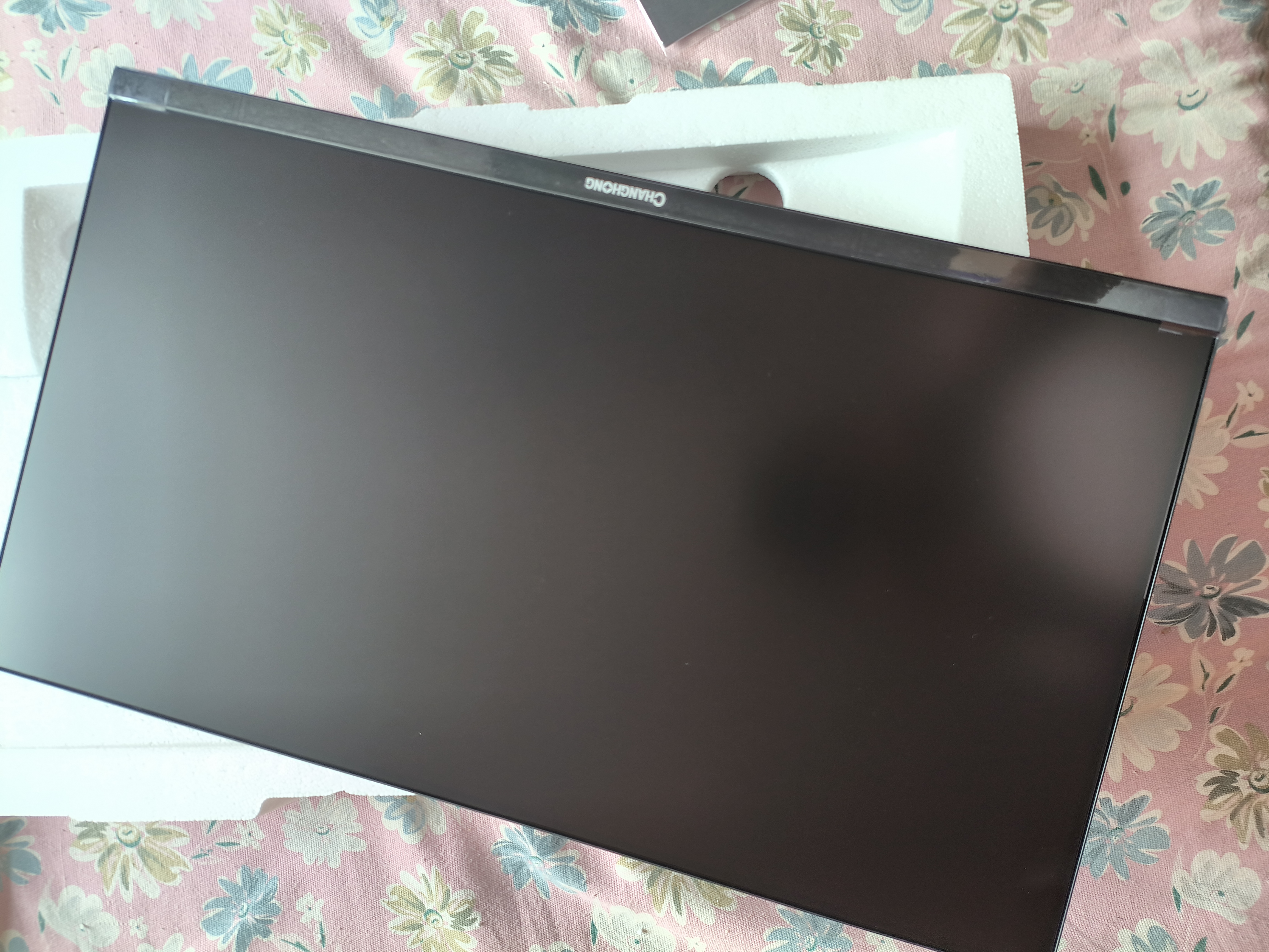 长虹 21.45英寸 FHD全高清 100Hz  HDMI+VGA 内置音箱 低蓝光护眼 节能认证 电竞显示器 22G650F-S 实拍图