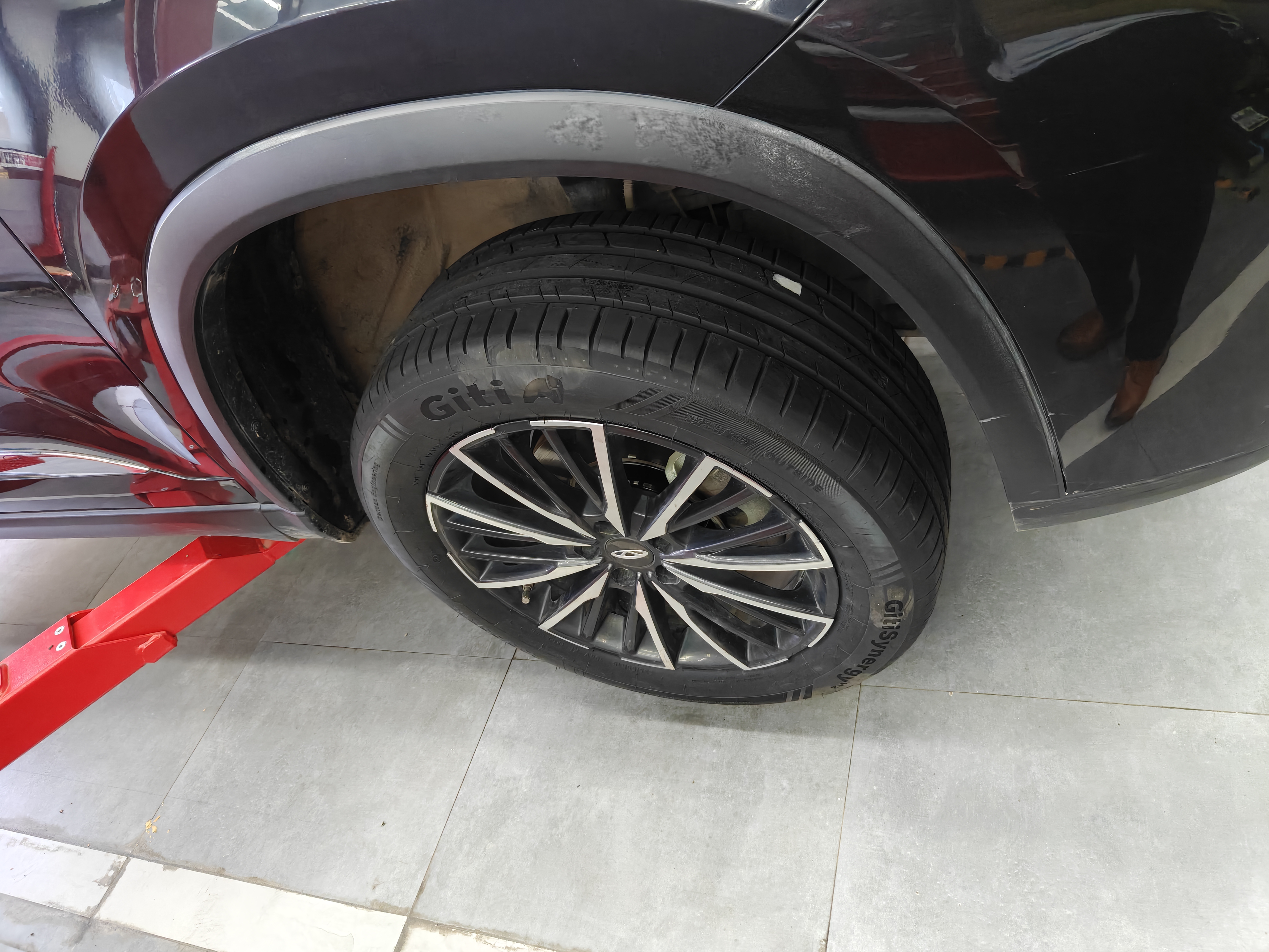佳通轮胎（Giti）235/55R18 104V GitiSynergy H2 适配 哈弗H2/瑞虎8/大众途观L 实拍图