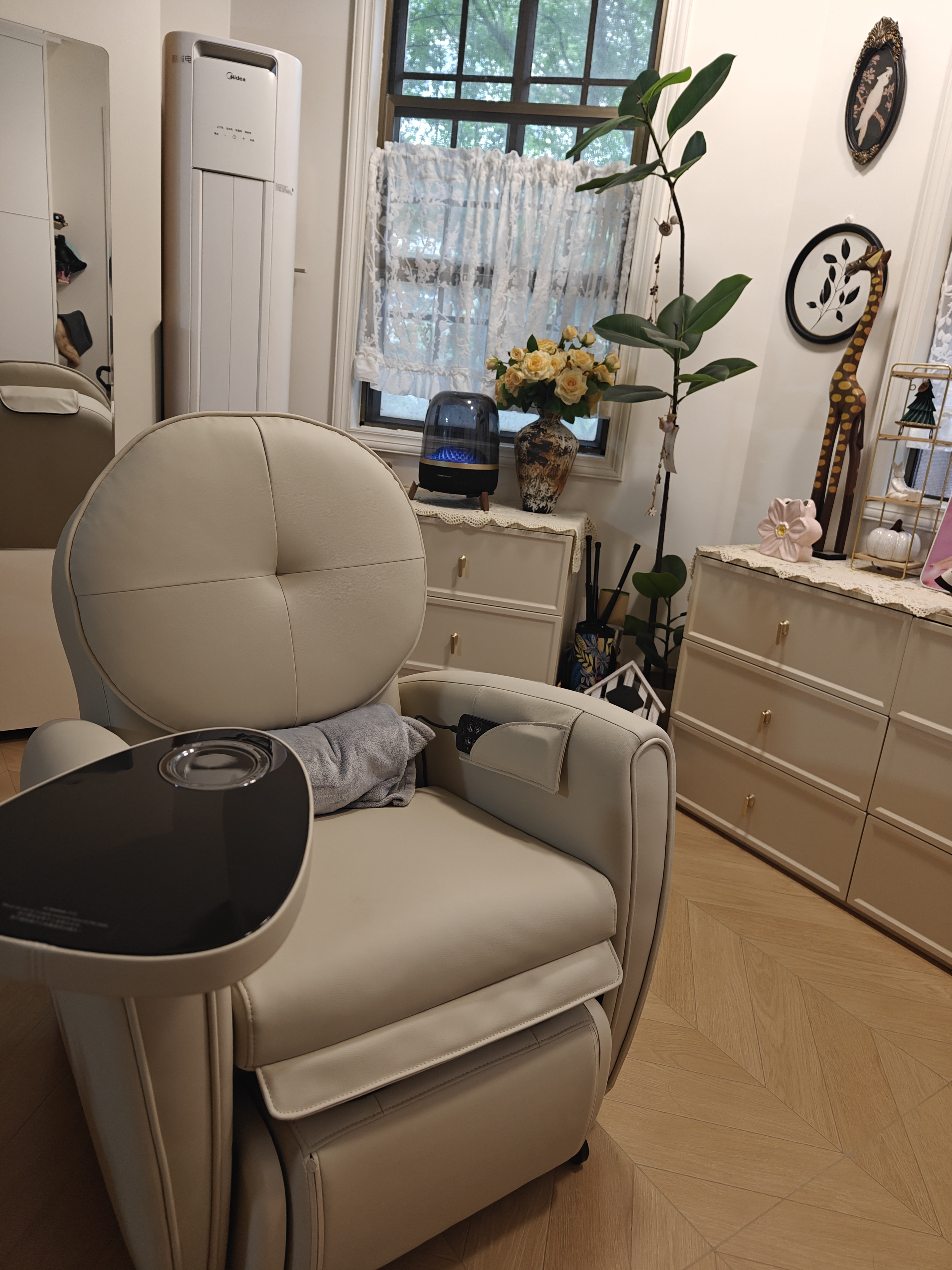 傲胜（OSIM）家用按摩椅小型按摩沙发全身【新加坡品牌】8变小天后Plus沙发椅OS-875P象牙白生日礼物实用送长辈 实拍图