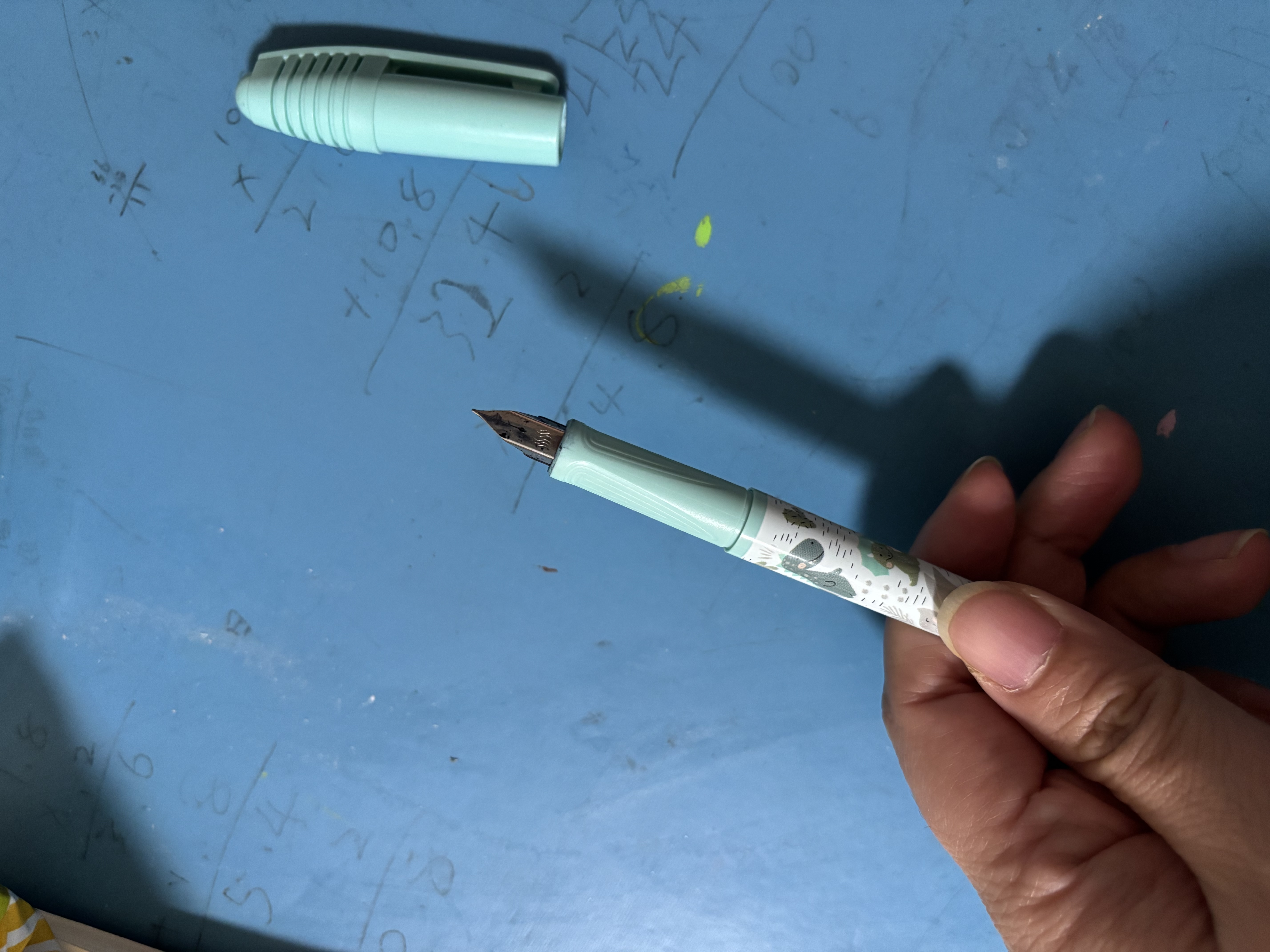 施耐德（Schneider）小学生钢笔初学者儿童正姿练字笔三四年级墨囊钢笔EF尖童趣-绿色恐龙 实拍图
