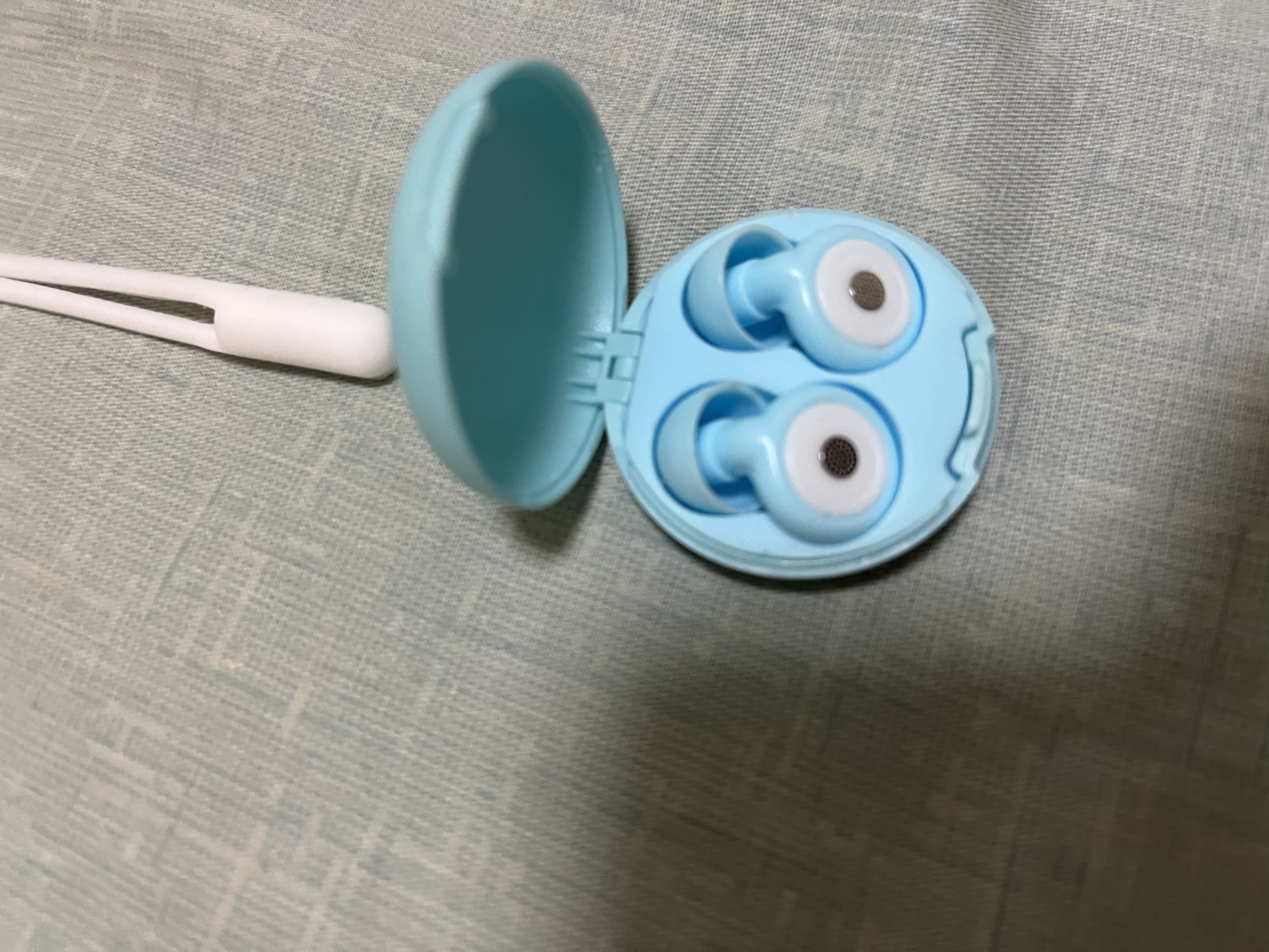 GFFOCUS【隔音降噪No.1】睡眠耳塞助眠睡觉专用深度消音降噪静音无痛侧睡不压耳宿舍打呼噜神器非蓝牙耳机 天空蓝丨强效隔音耳塞丨静享沉浸睡眠丨侧睡不压耳 热销爆款丨强效隔音降噪丨耳塞 实拍图