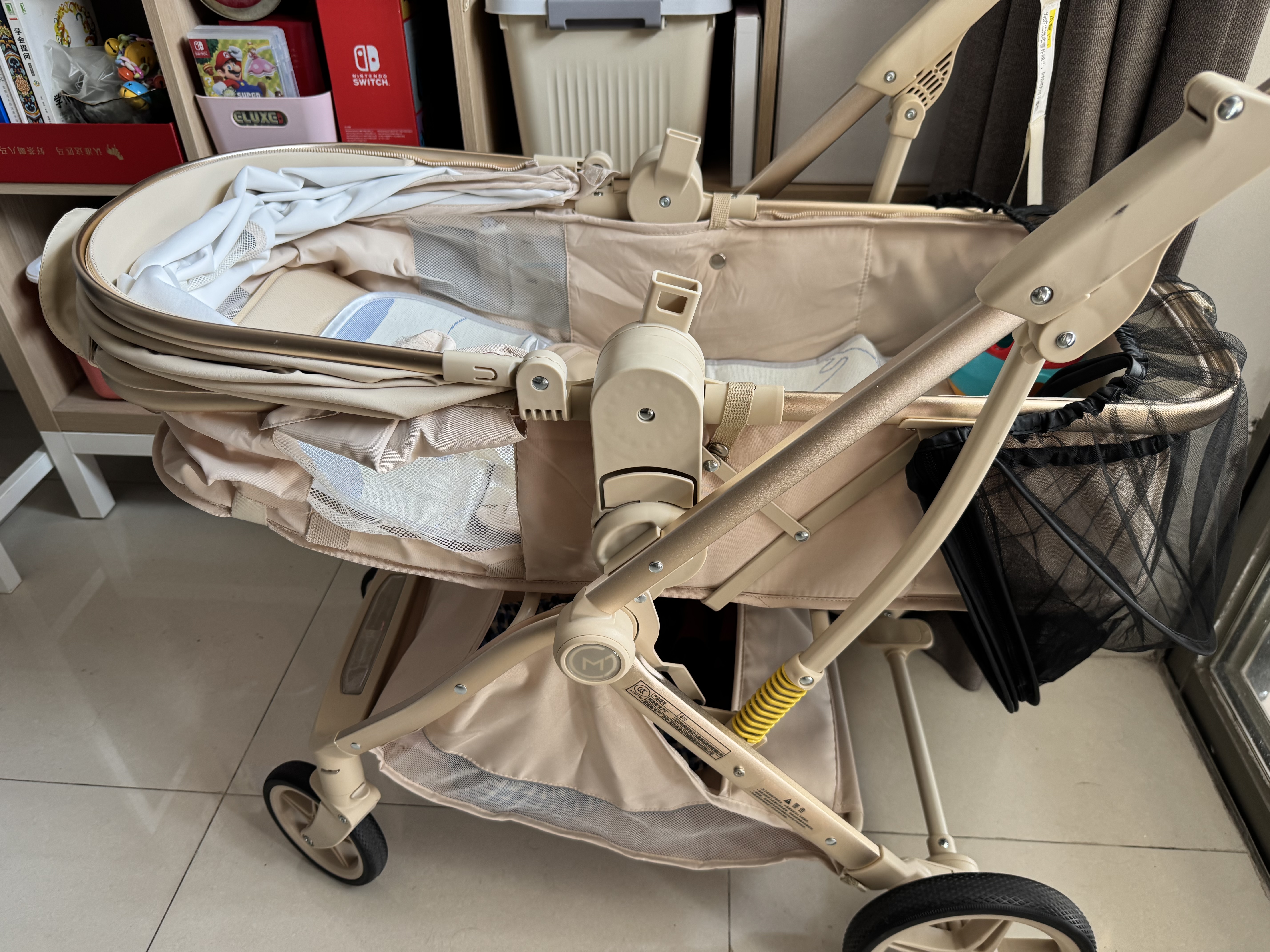 可美嘉婴儿推车可坐可躺轻便折叠新生儿双向婴儿车高景观宝宝手推车 香槟金Pro Max+(全罩+轻便护脊) 实拍图