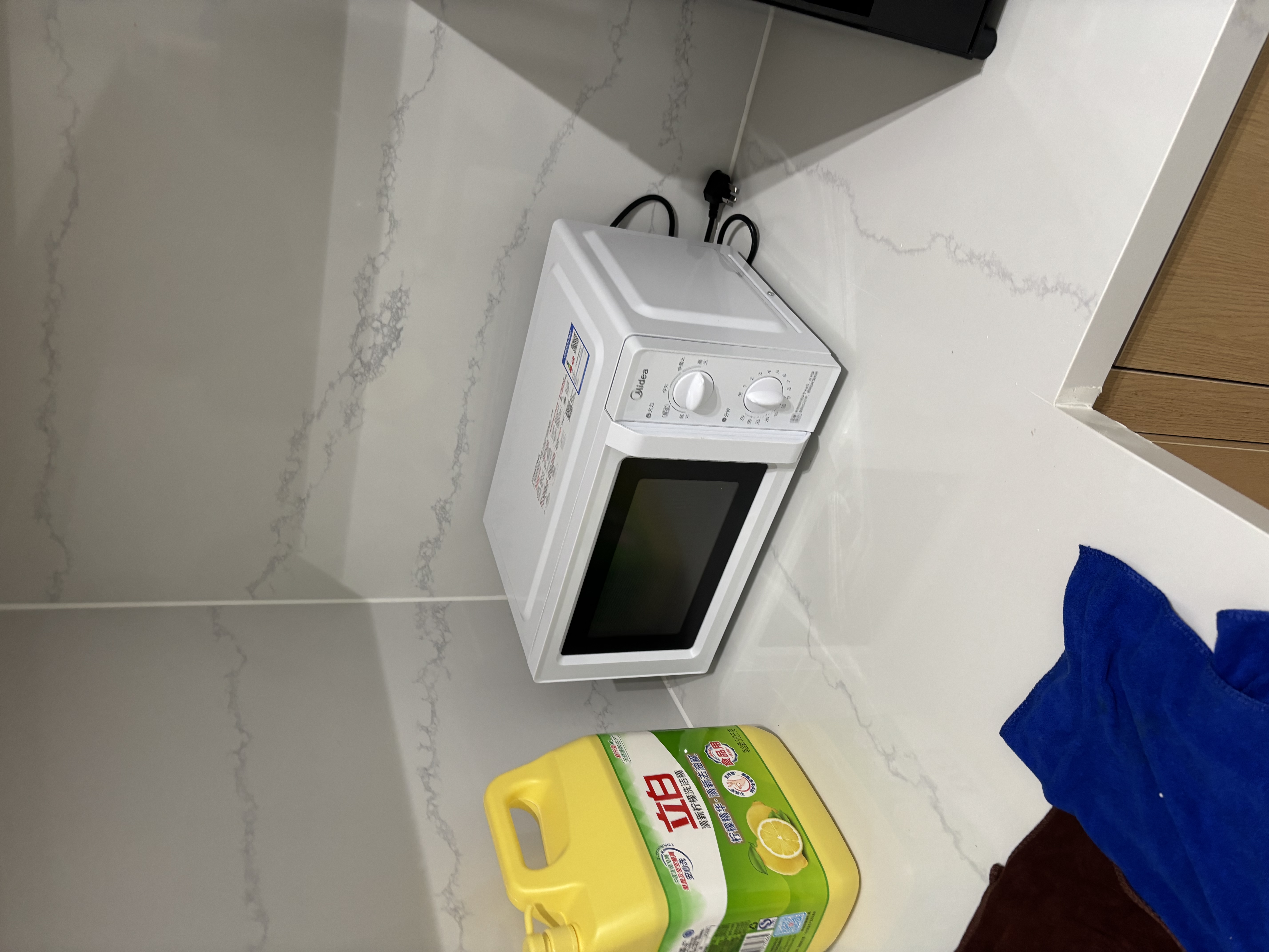 美的（Midea）快捷微波炉 家用小型 360°转盘加热 旋钮操控 易洁内胆2026新款升级（M1-L213B二代） 实拍图