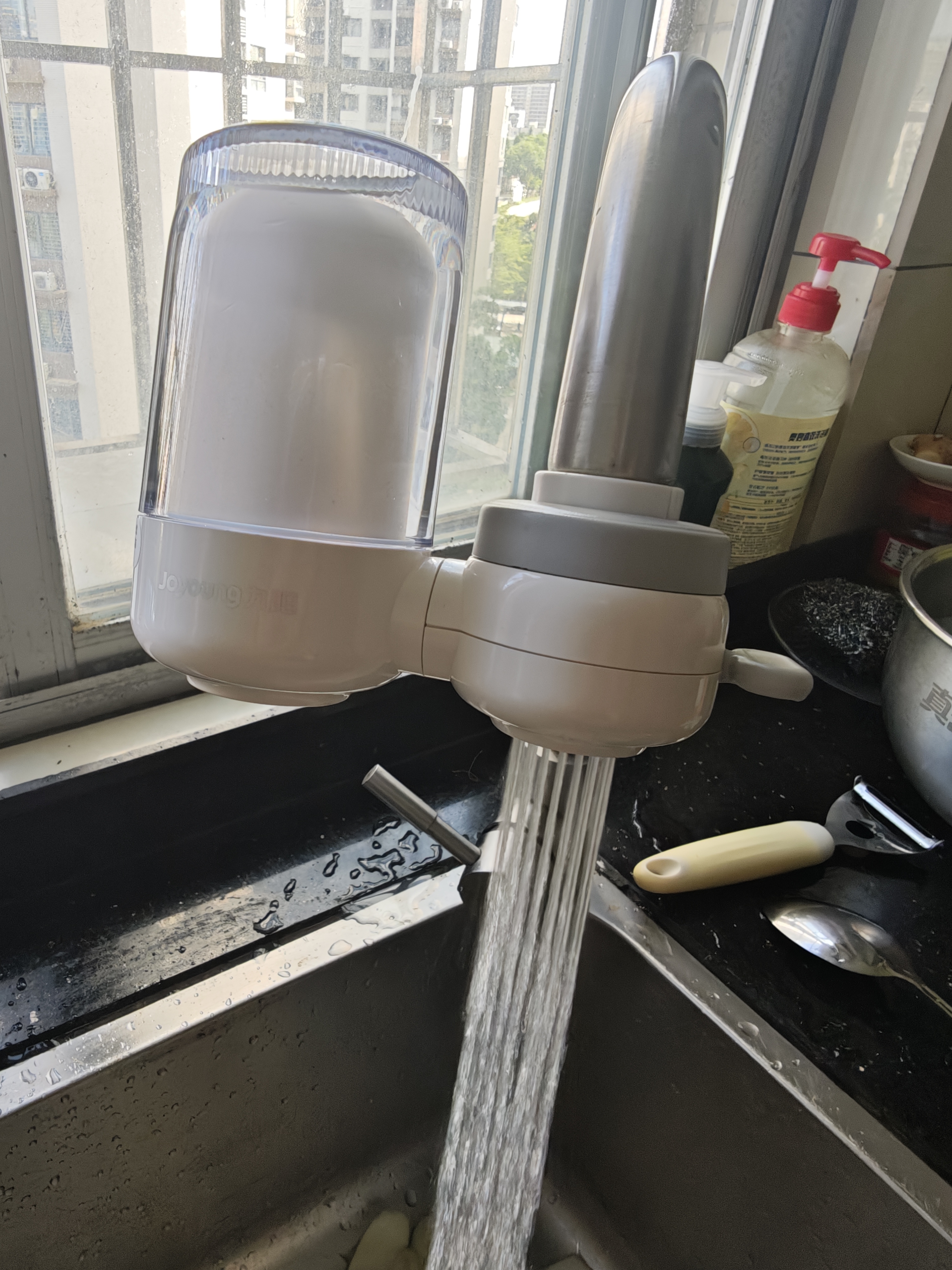 九阳（Joyoung）龙头净水器除氯除味可视化全新升级龙头机一机四芯套装JYW-RT1800 实拍图