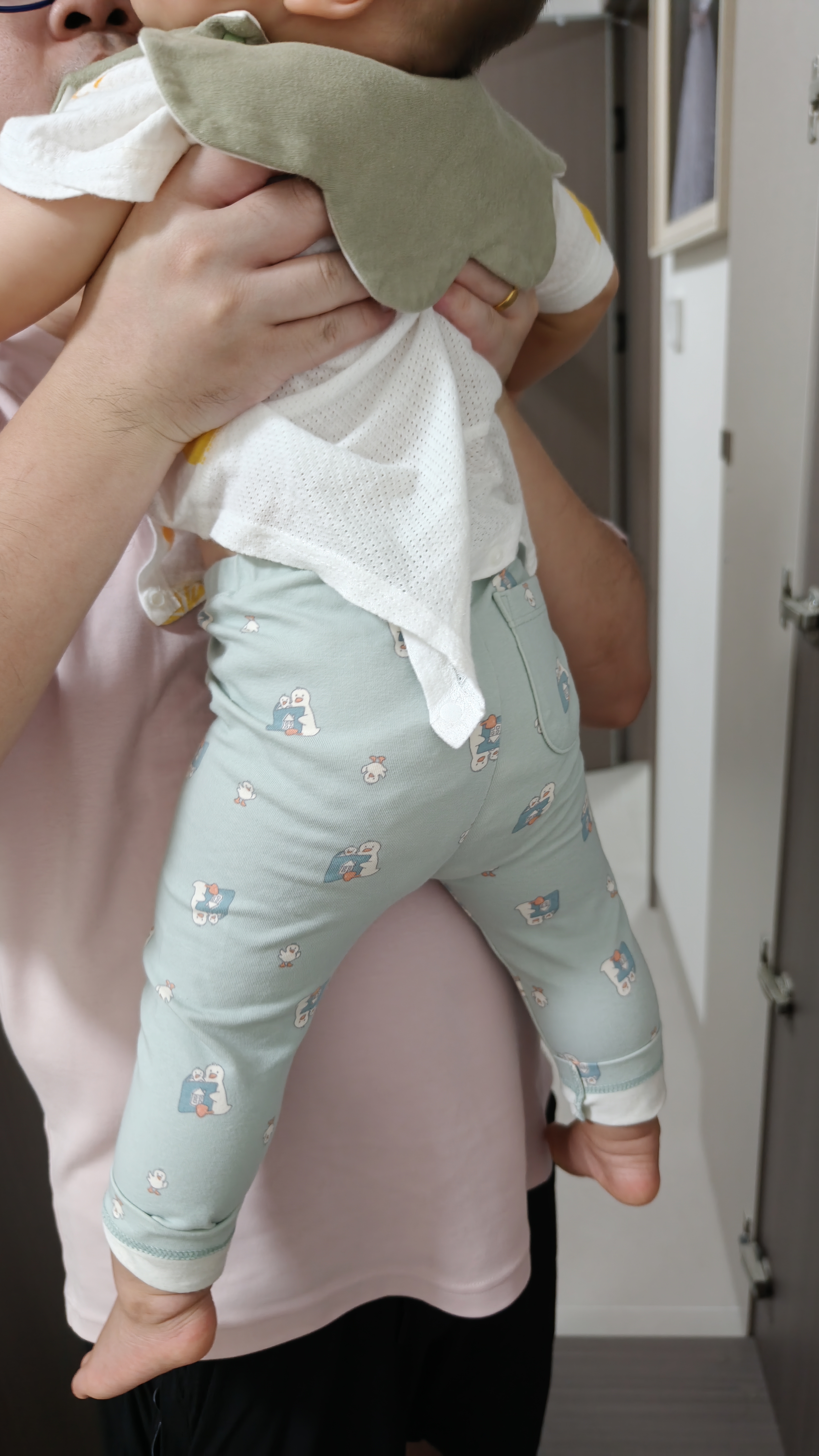 优衣库婴幼儿长绒摇粒绒拉链茄克长袖印花宝宝外套478435 11 粉红色 80 实拍图