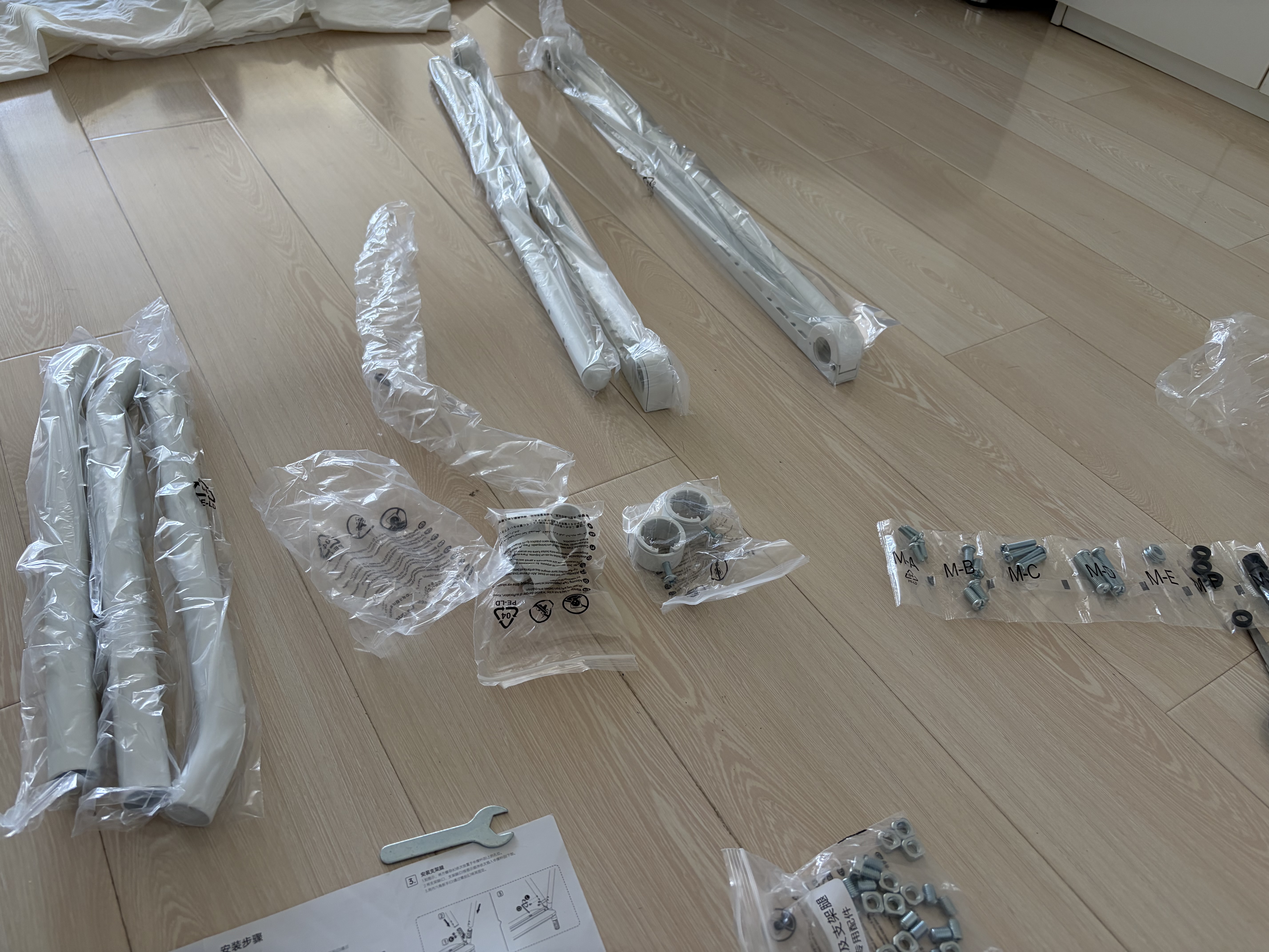 Brateck北弧43-75英寸 艺术电视支架 落地电视架65电视挂架70移动壁挂架55电视推车 移动电视柜FS350白 实拍图