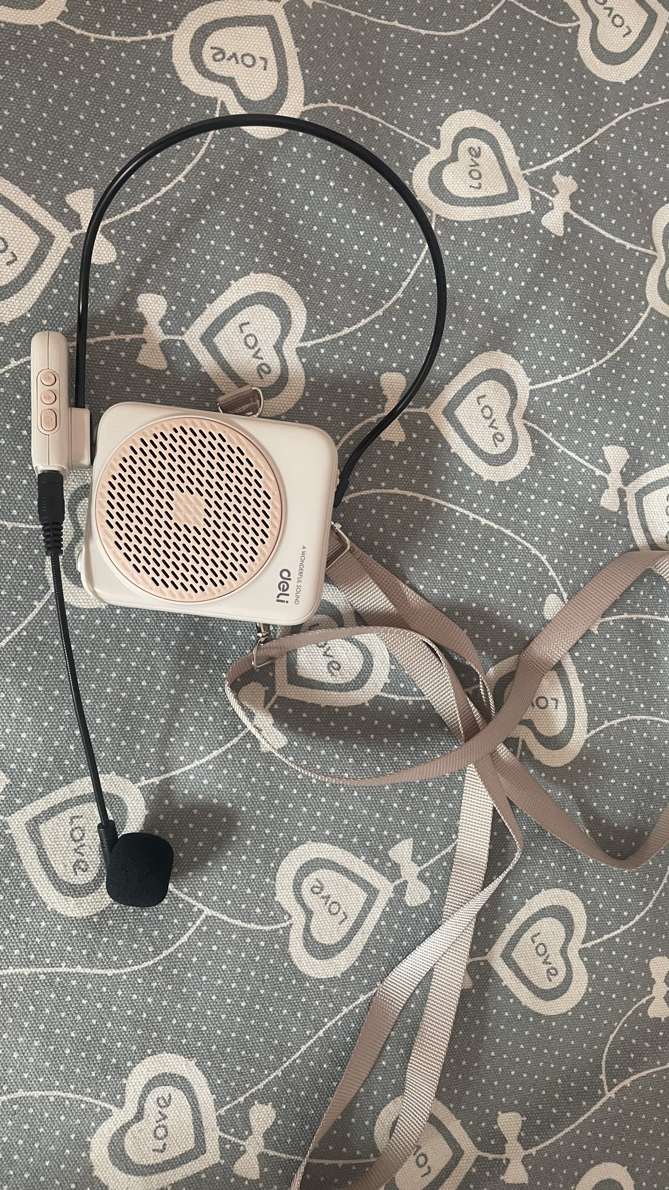 得力（deli）小蜜蜂无线扩音器音响老师讲课教学上课讲课喇叭腰挂麦克风导游便携式喊话神器教师生日礼物粉色 实拍图