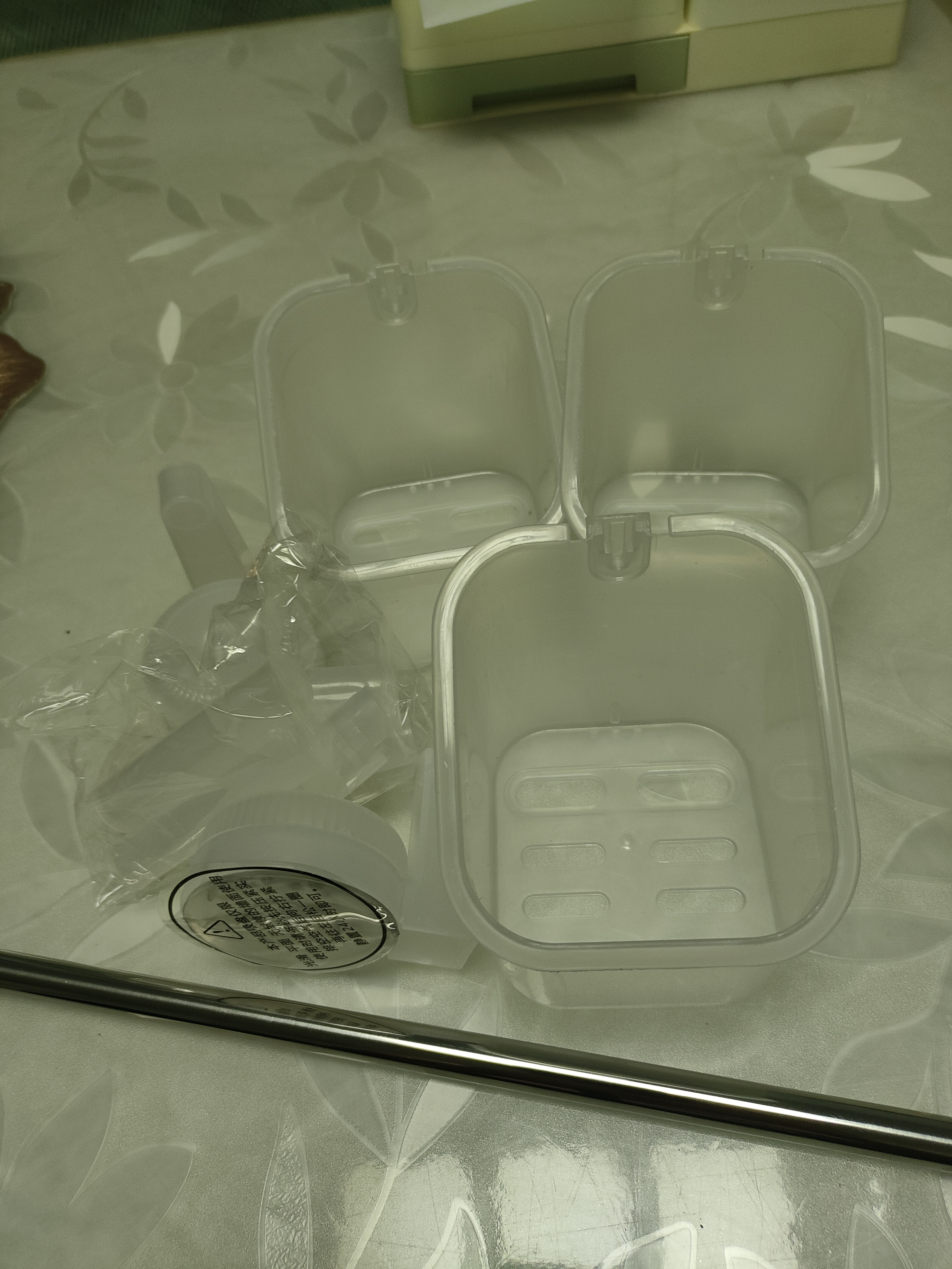 厨房葱姜蒜置物盒吸盘式置物架生姜大蒜调料筐免打孔墙上挂篮 3层旋转置物架 透明白【双吸盘】 实拍图