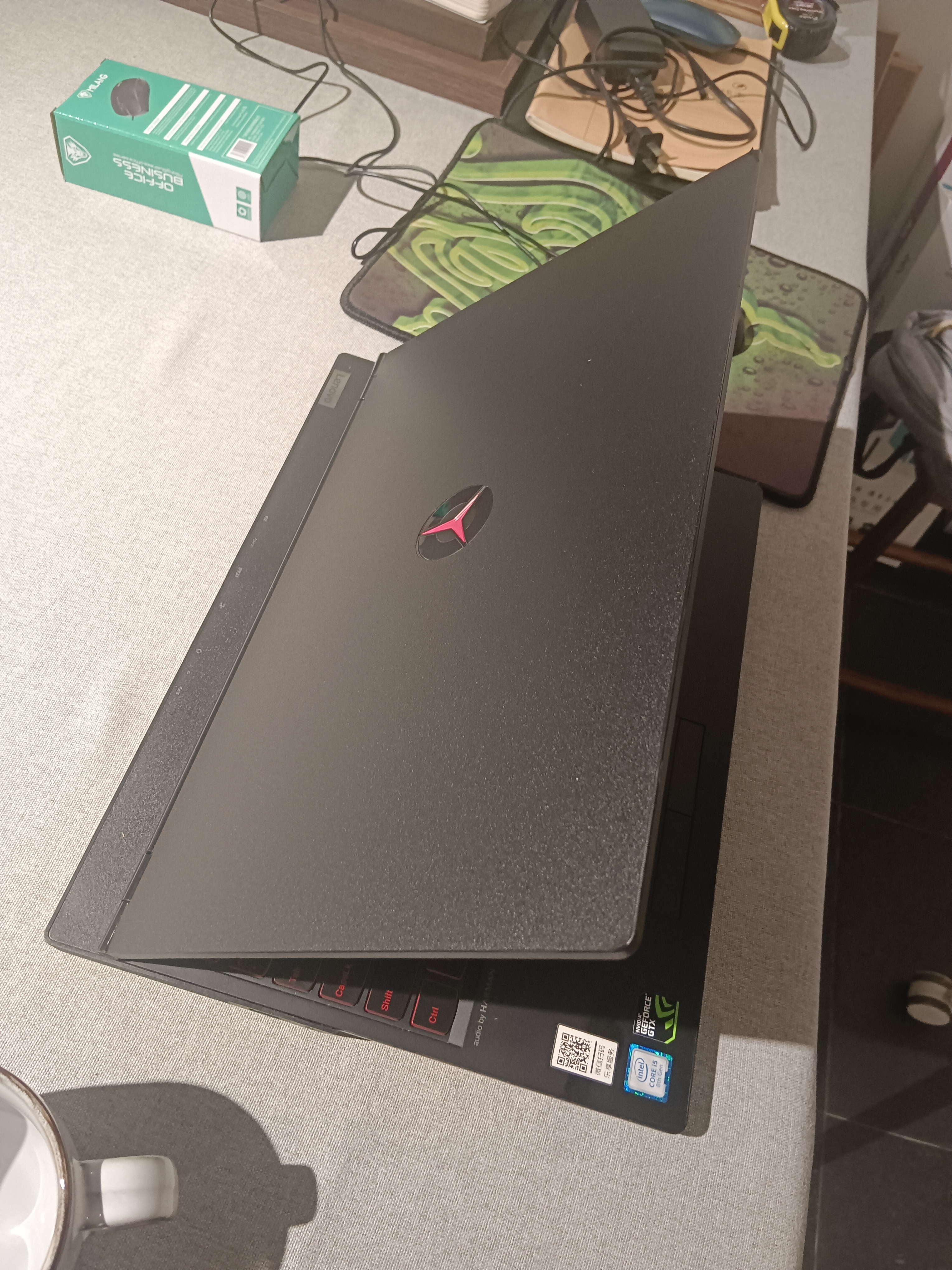 联想（Lenovo) 拯救者15.6寸Y7000/ R9000P高刷电竞吃鸡设计游戏本二手笔记本电脑 95新I7-7700H 1050电竞游戏 R720 16G内存+512G固态 实拍图
