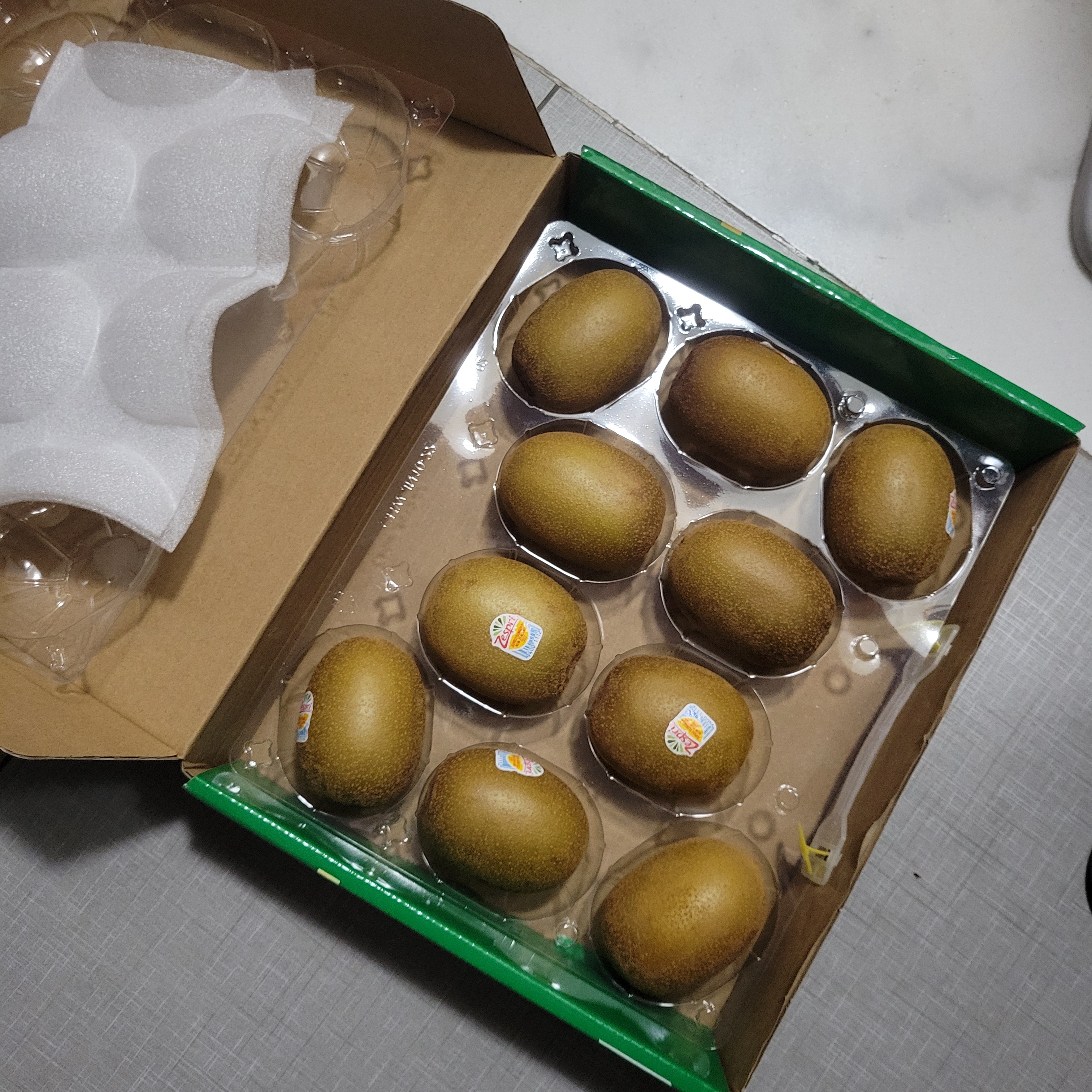 佳沛（zespri）新西兰金奇异果10粒巨大果146-175g猕猴桃中秋节礼品送水果礼盒 实拍图