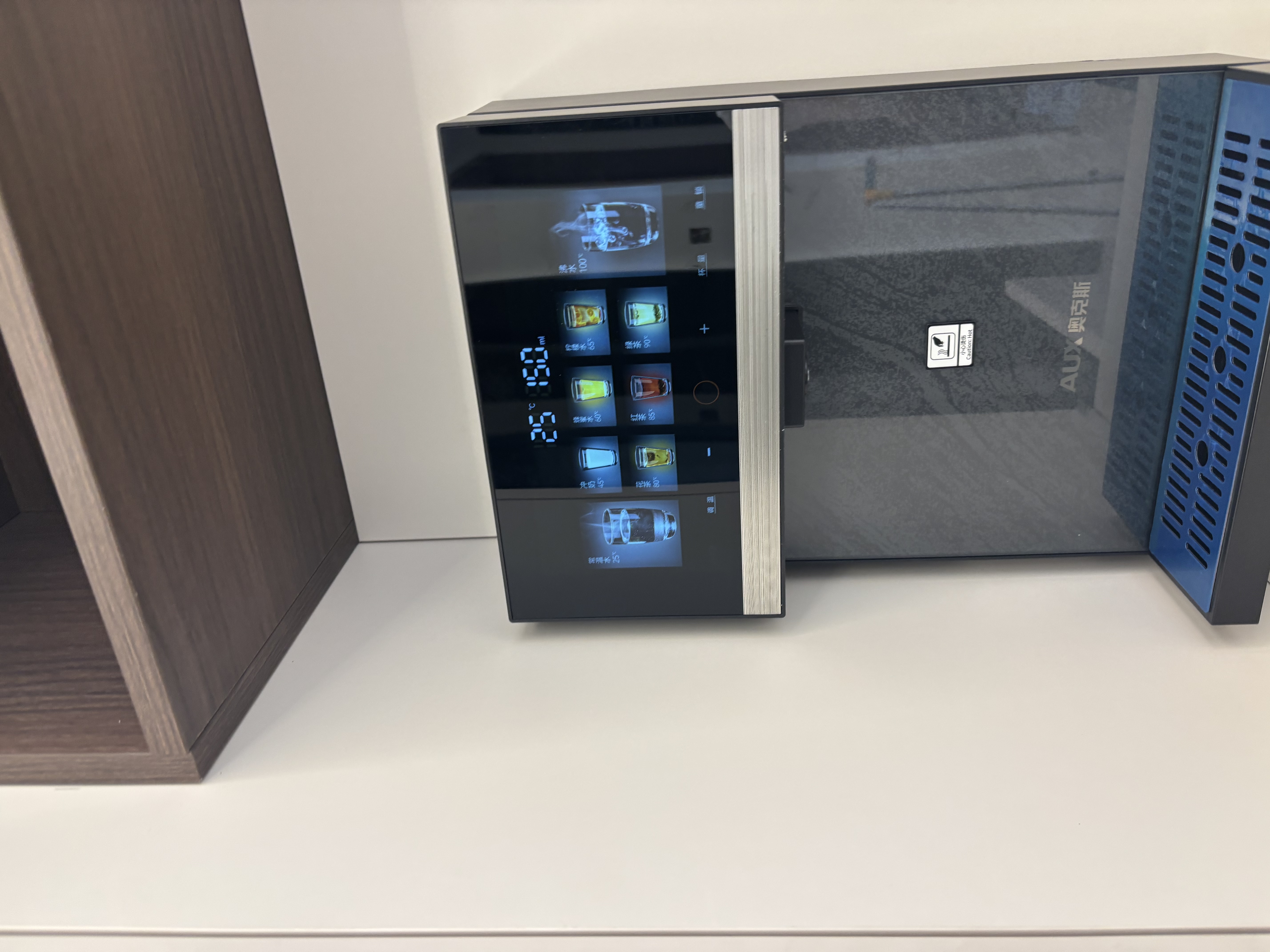 奥克斯（AUX）家用管线机壁挂式即热管线饮水机升级不锈钢水路无水箱【可连接桶装水】强力自吸UV杀菌YGX-2217W 实拍图