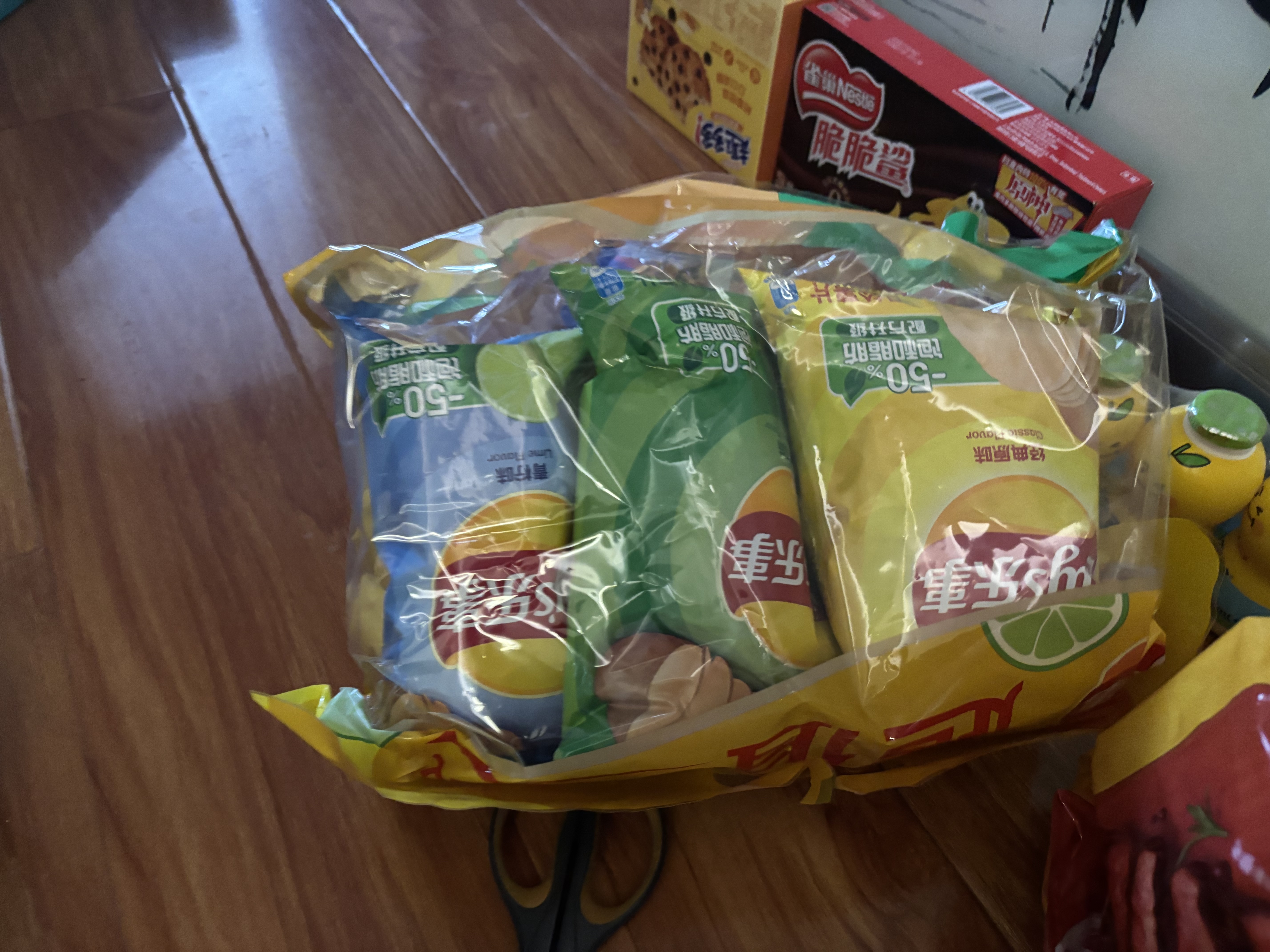 乐事（Lay's）薯片（原味+红烩味+烧烤味）70g*3包 超值分享装 零食大礼包 实拍图