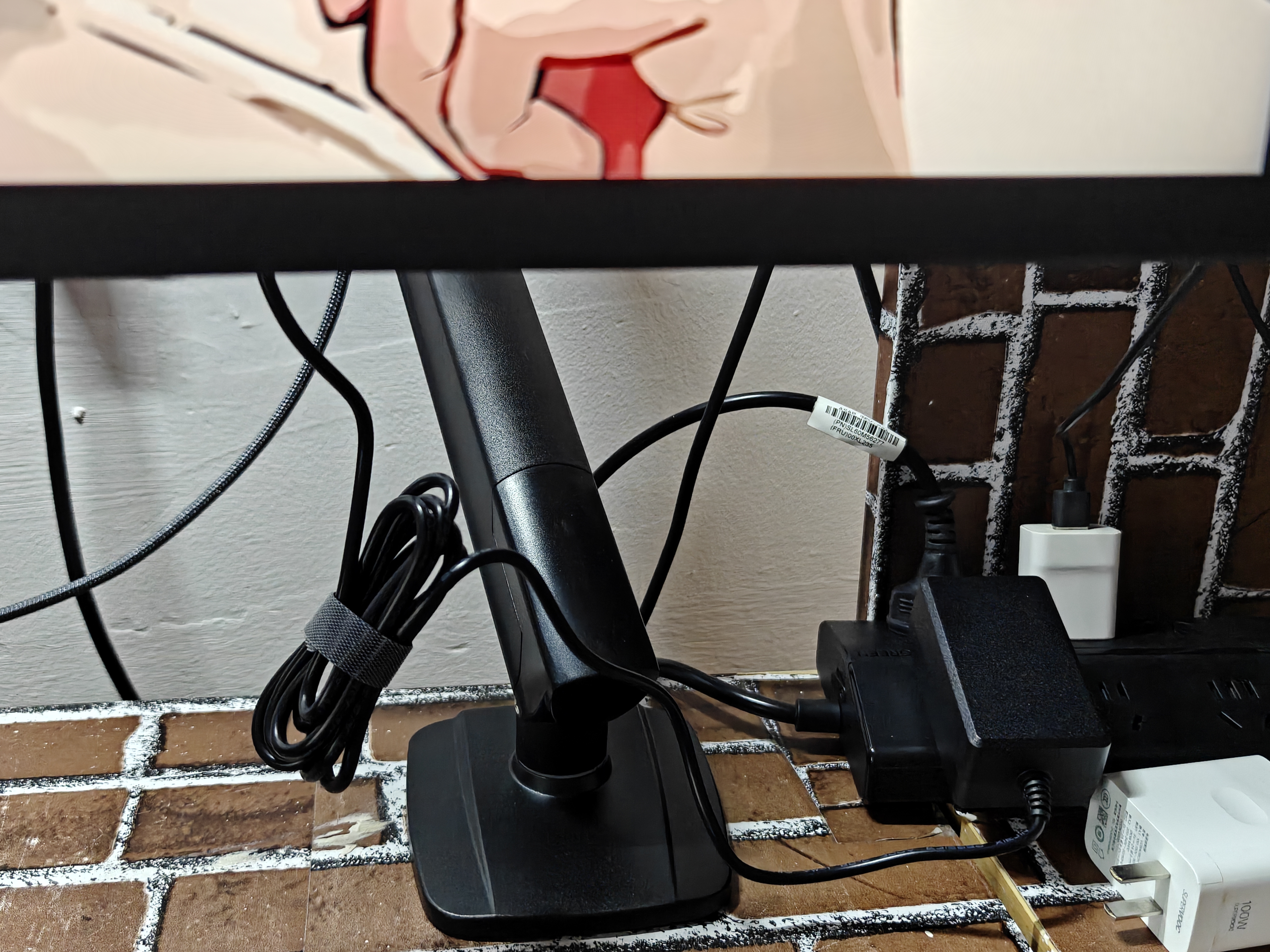 泰坦军团24.5英寸双侧入光屏2K 275Hz DyDs0.5ms HDR500耳机挂架 OSD桌面软件 硬件低蓝光电竞显示器KG257S 实拍图