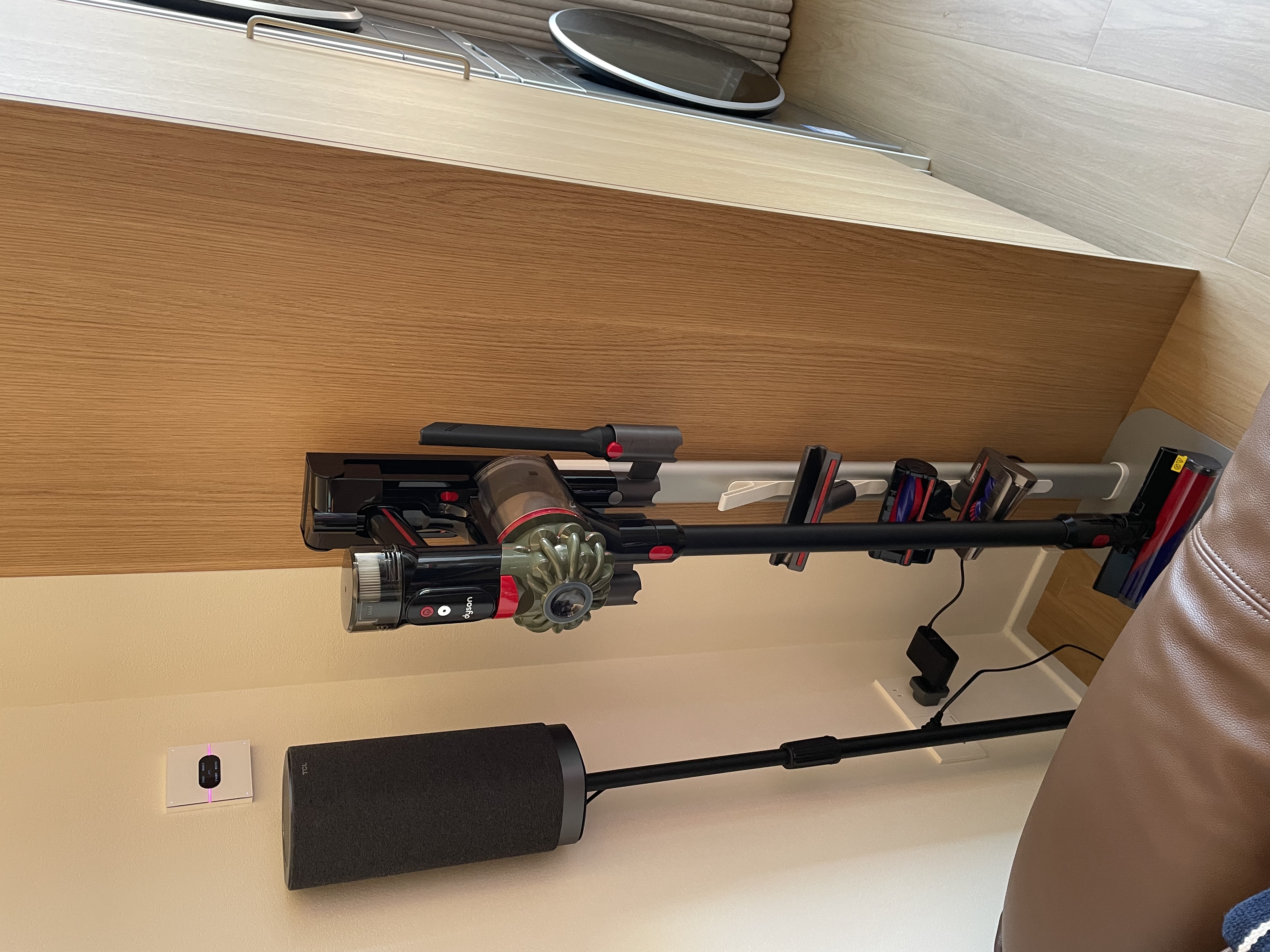 戴森（DYSON）V8 Cyclone手持无线吸尘器进口除螨宠物家庭吸猫毛神器30天价保超强大吸力可车载SV55-A礼物推荐 实拍图