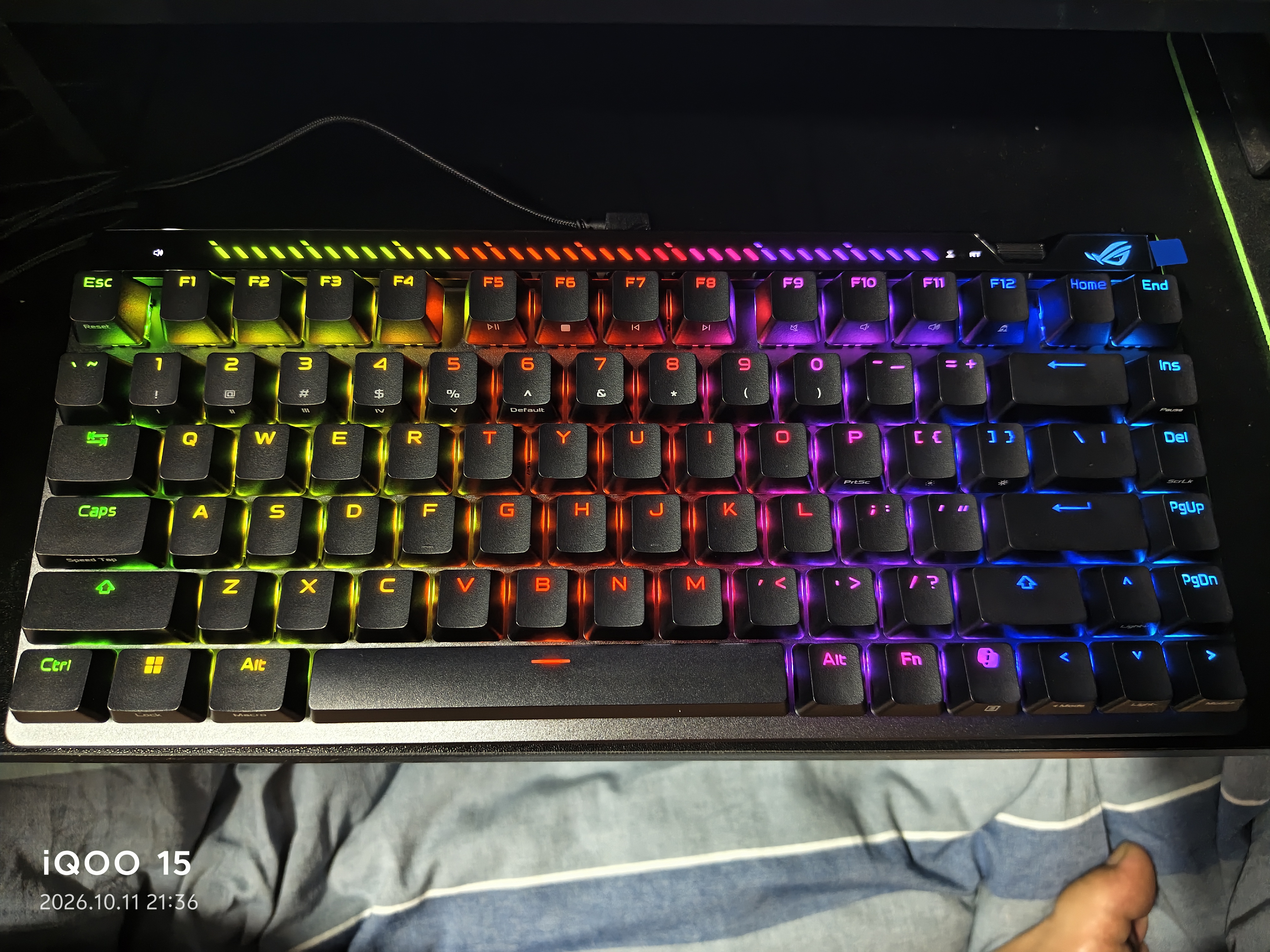 ROG魔导士Ace 75HE V2X有线游戏键盘 磁轴键盘HFX V2X磁轴RT0.01电竞机械键盘小蜜蜂冠军战队同款黑色 晒单实拍图
