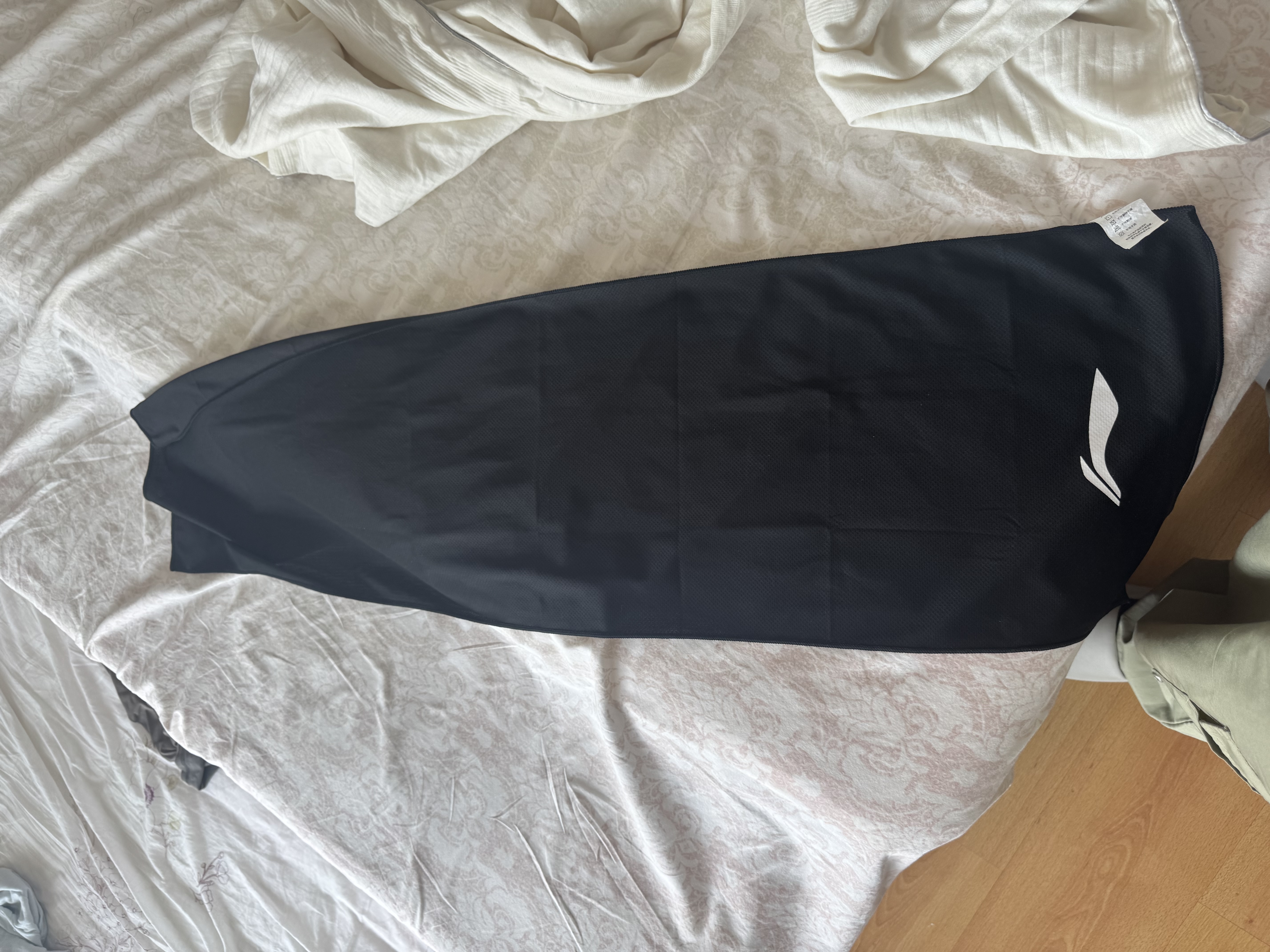 李宁（LI-NING）男女冷感毛巾羽毛球健身运动速干毛巾跑步篮球降温擦汗巾8135黑色 实拍图